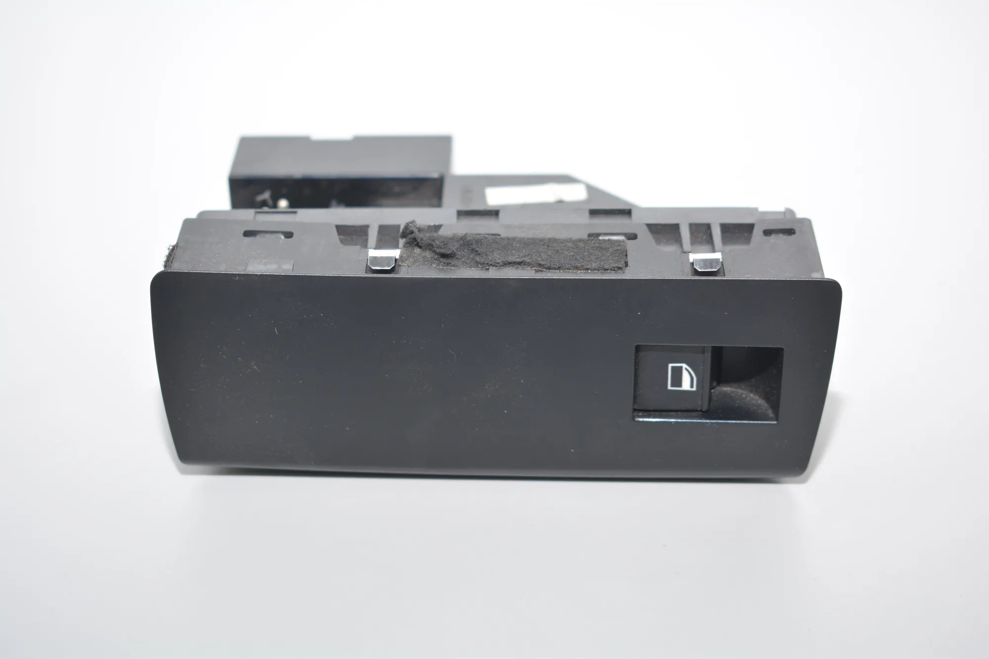Front Left Door Window Switch – OEM 6916604 · BMW X5 (E53) 4.6 is 2002