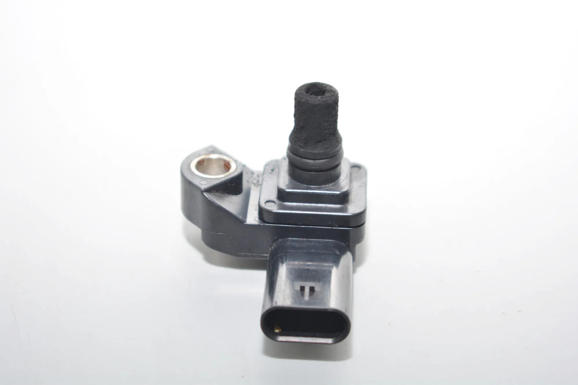 Intake Manifold Pressure Sensor – OEM 7804742 · BMW 3 (E90) 318 d 2010 – 3