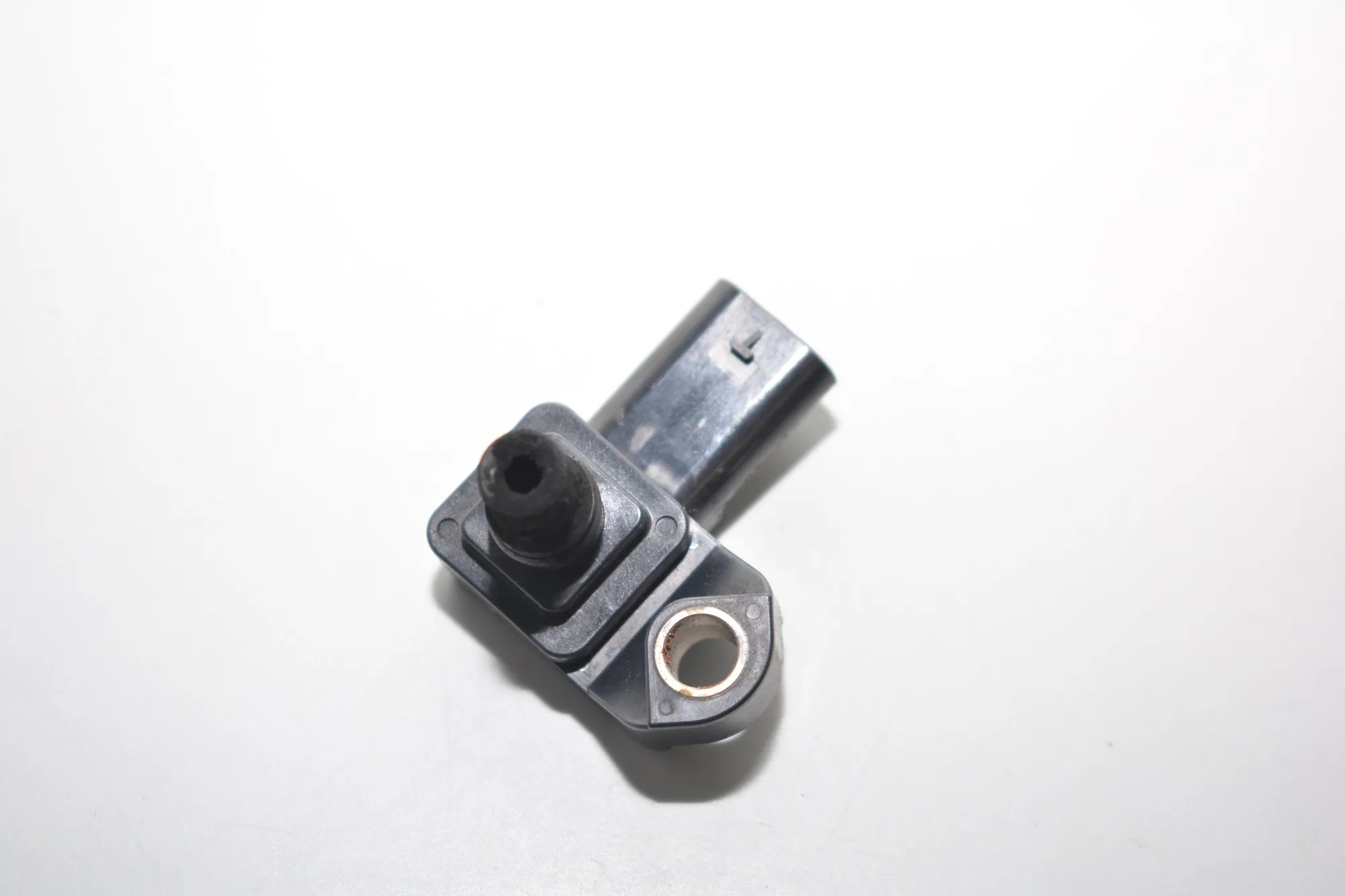 Intake Manifold Pressure Sensor – OEM 7804742 · BMW 3 (E90) 318 d 2010