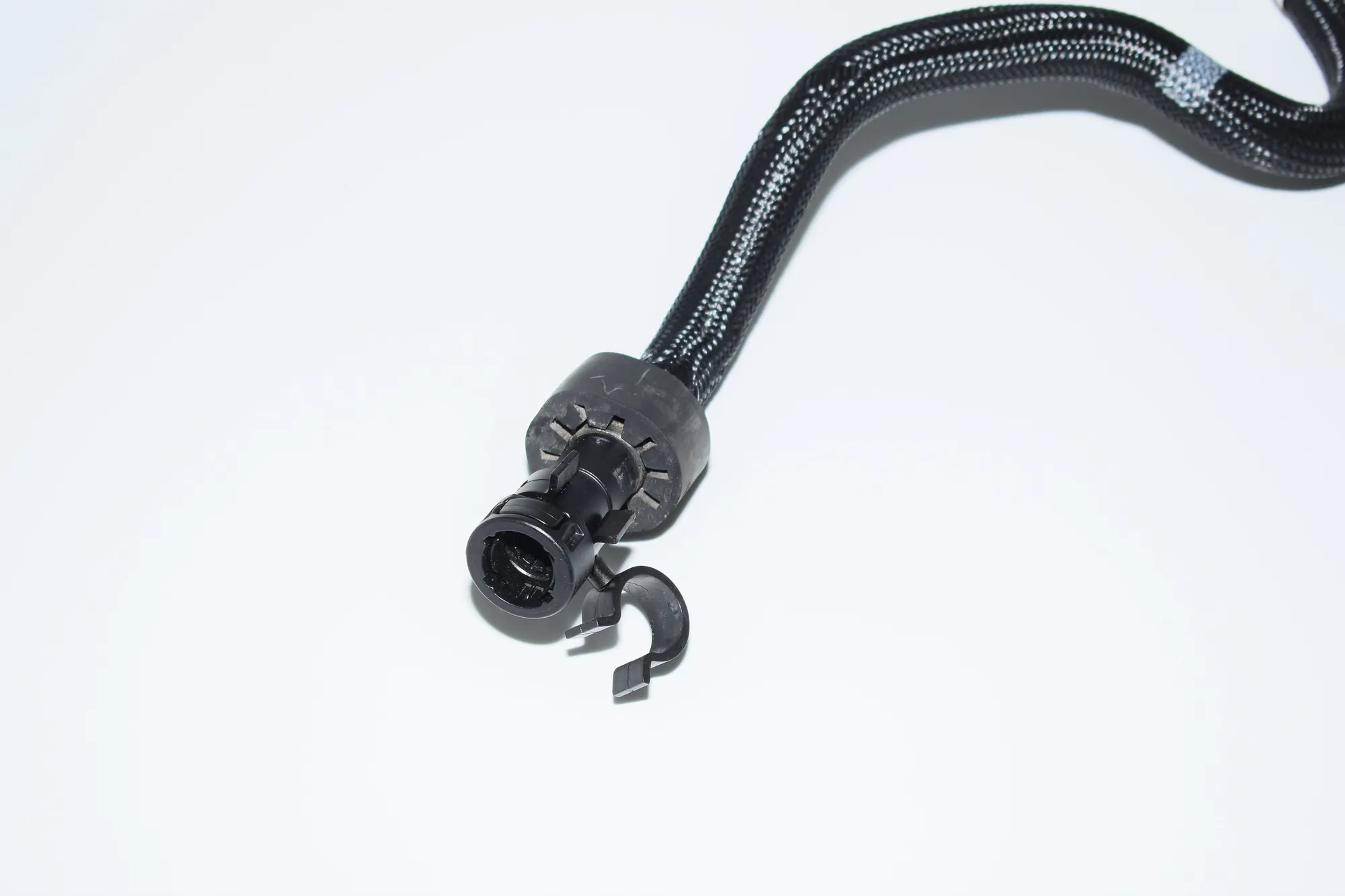 Fuel Hose – OEM 7799994 · BMW 3 (E90) 330 d 2011 – 4