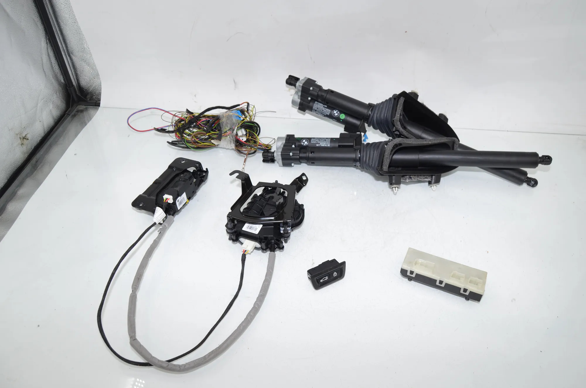 Electric Tailgate Opening Kit – OEM 7481616 · BMW 4 Gran Coupe (F36) 430 d 2016