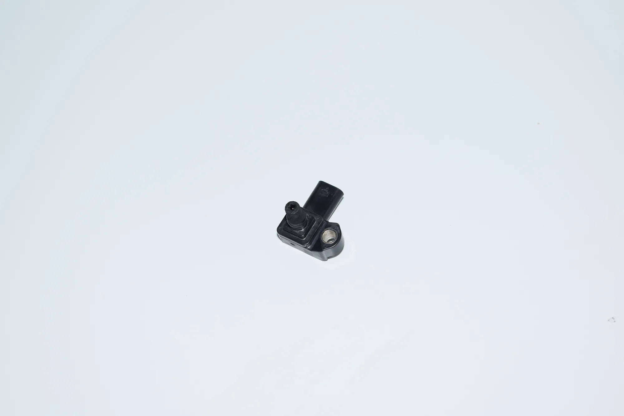 Intake Manifold Pressure Sensor – OEM 7804742 · BMW 3 (E90) 330 d 2011 – 2