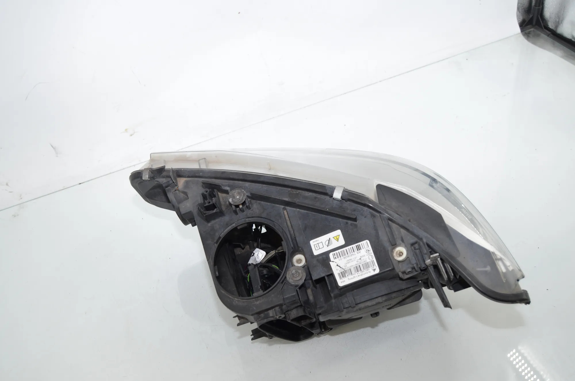 Front Right Headlight – OEM 7460626 · BMW 4 Gran Coupe (F36) 430 d 2016 – 2