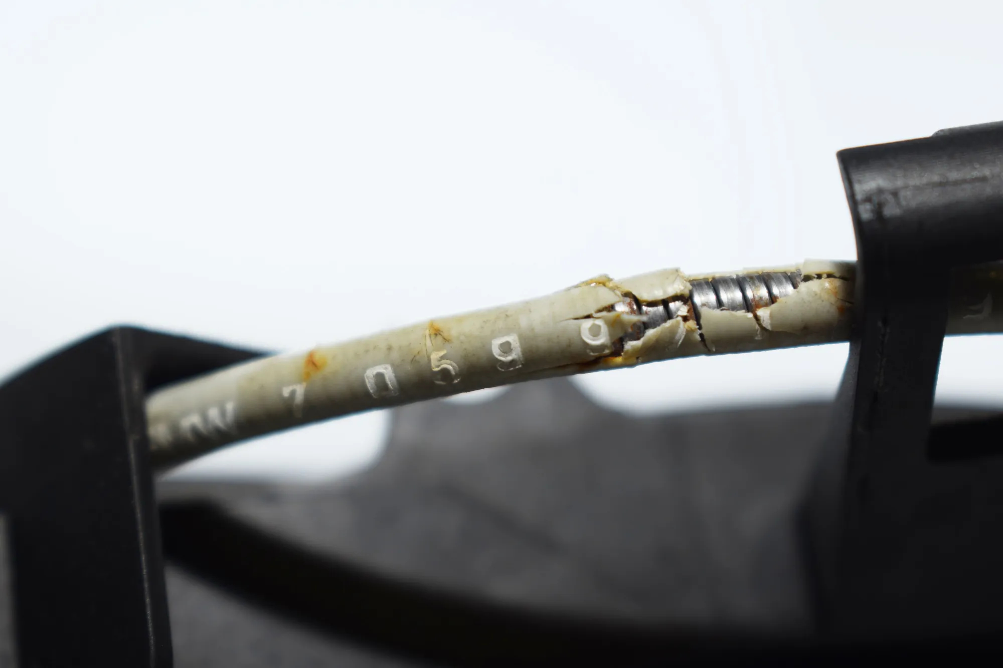 Front Left Door Interior Handle Frame · BMW 3 (E90) 318 d 2010 – 3