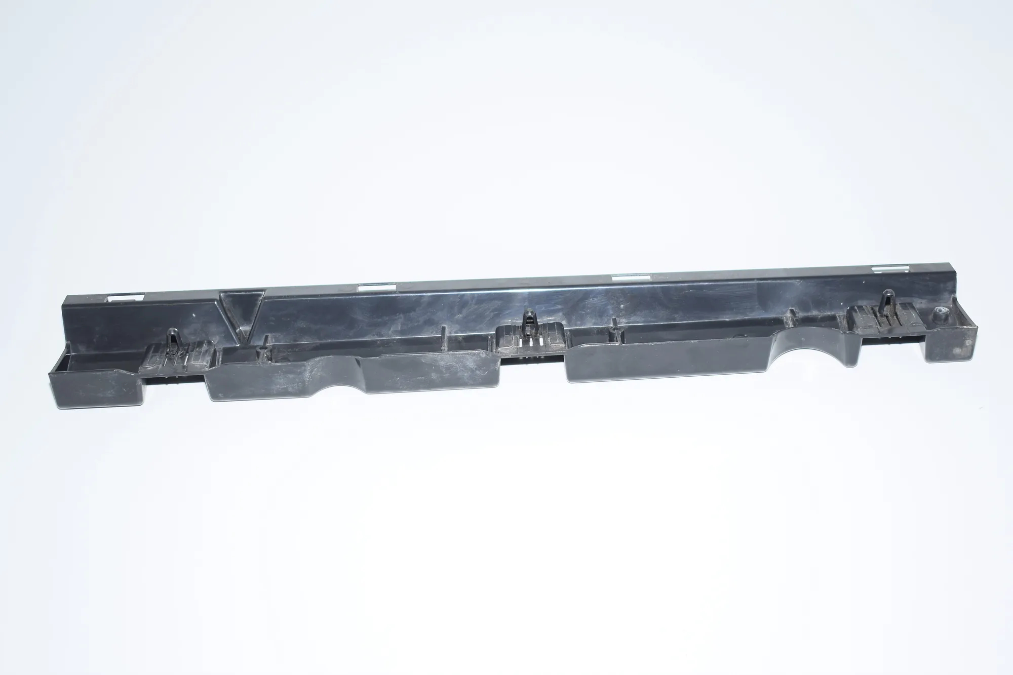 Sideskirt Bracket – OEM 7202657 · BMW 3 (E90) 318 d 2010