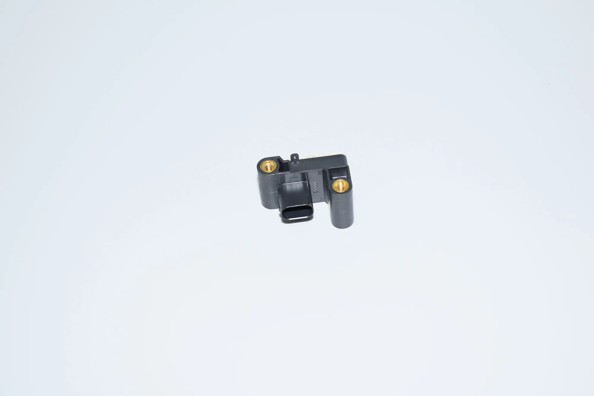 Front Left Impact Sensor – OEM 6911003 · BMW 3 (E90) 318 d 2010 – 2
