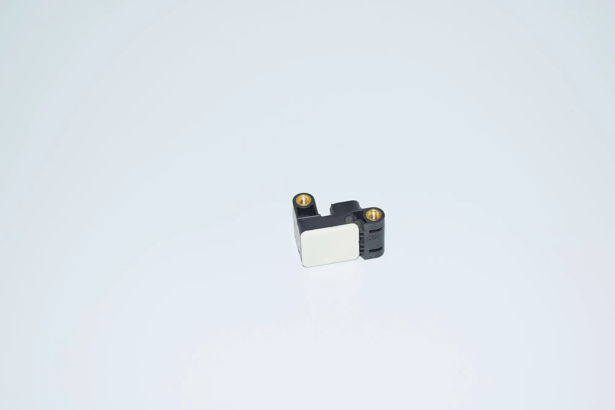 Front Left Impact Sensor – OEM 6911003 · BMW 3 (E90) 318 d 2010