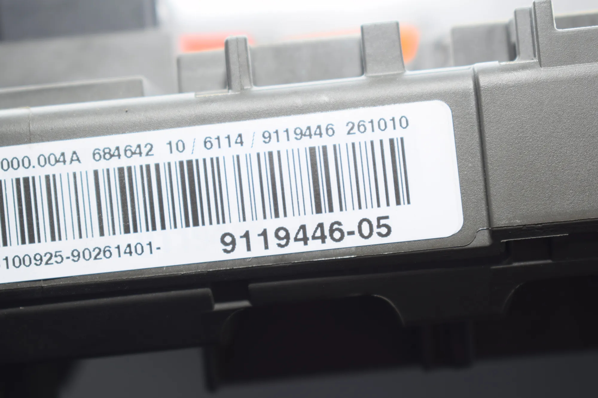 Fuse Box – OEM 9119446 · BMW 3 (E90) 318 d 2010 – 4