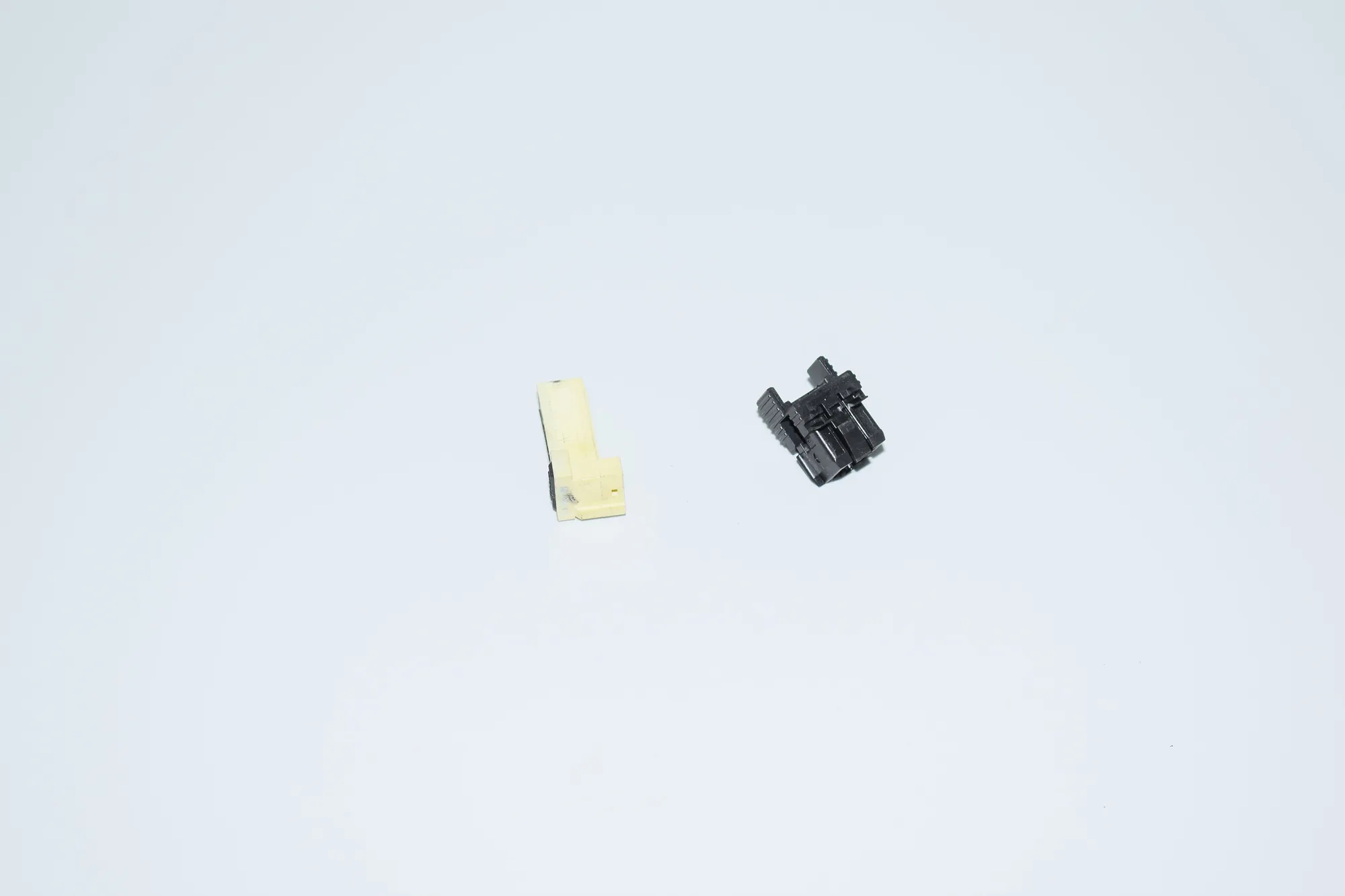 Brake Pedal Sensor – OEM 9240076 · BMW 1 (F20) 118 d 2011 – 2