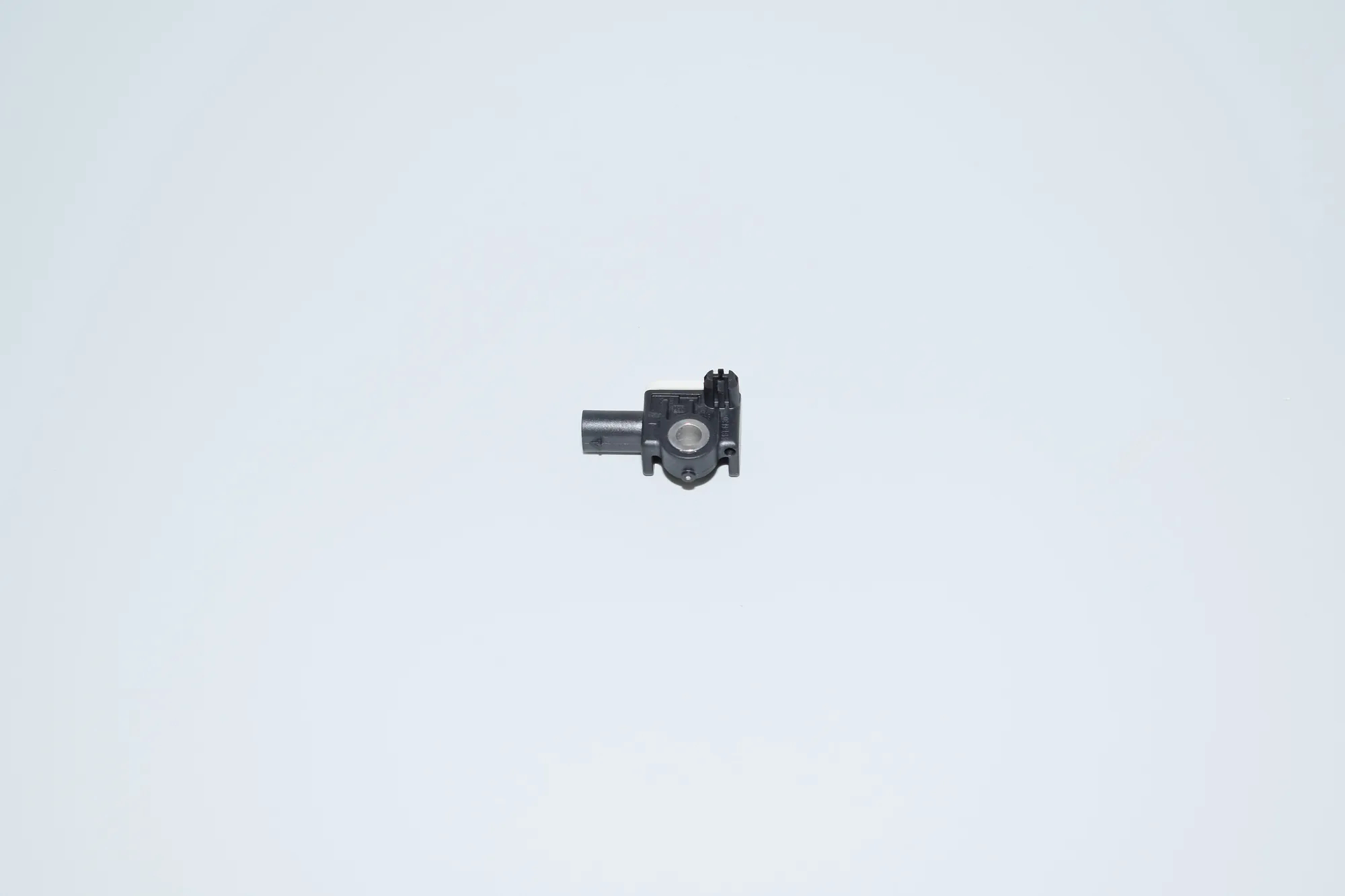 Front Right Impact Sensor – OEM 9234989 · BMW 1 (F20) 118 d 2011