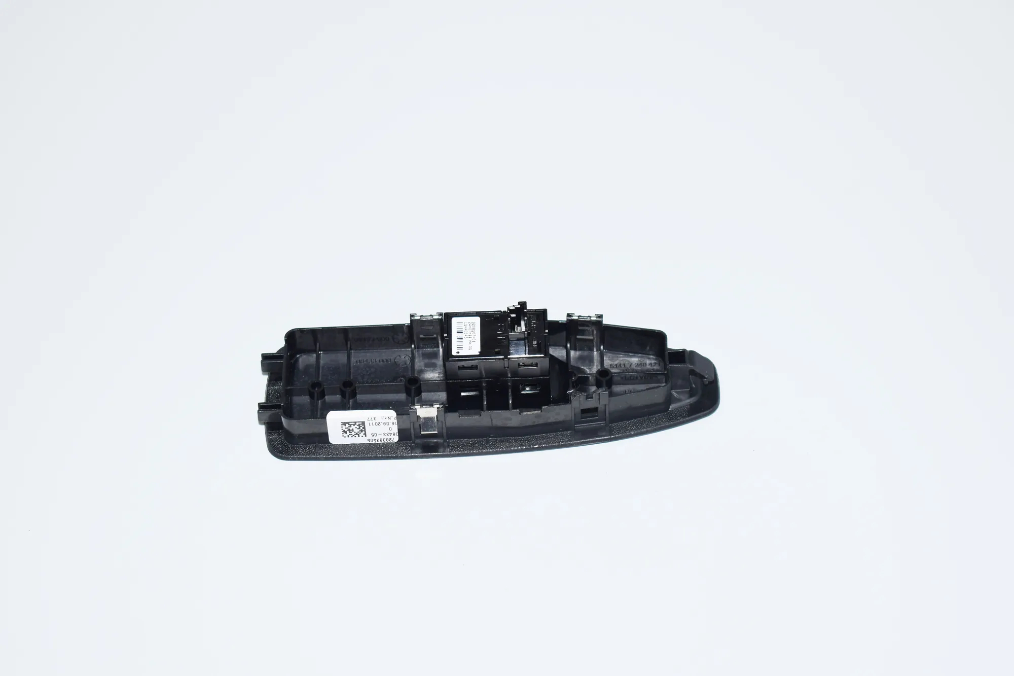 Front Left Door Window Switch – OEM 7283835 · BMW 1 (F20) 118 d 2011 – 3