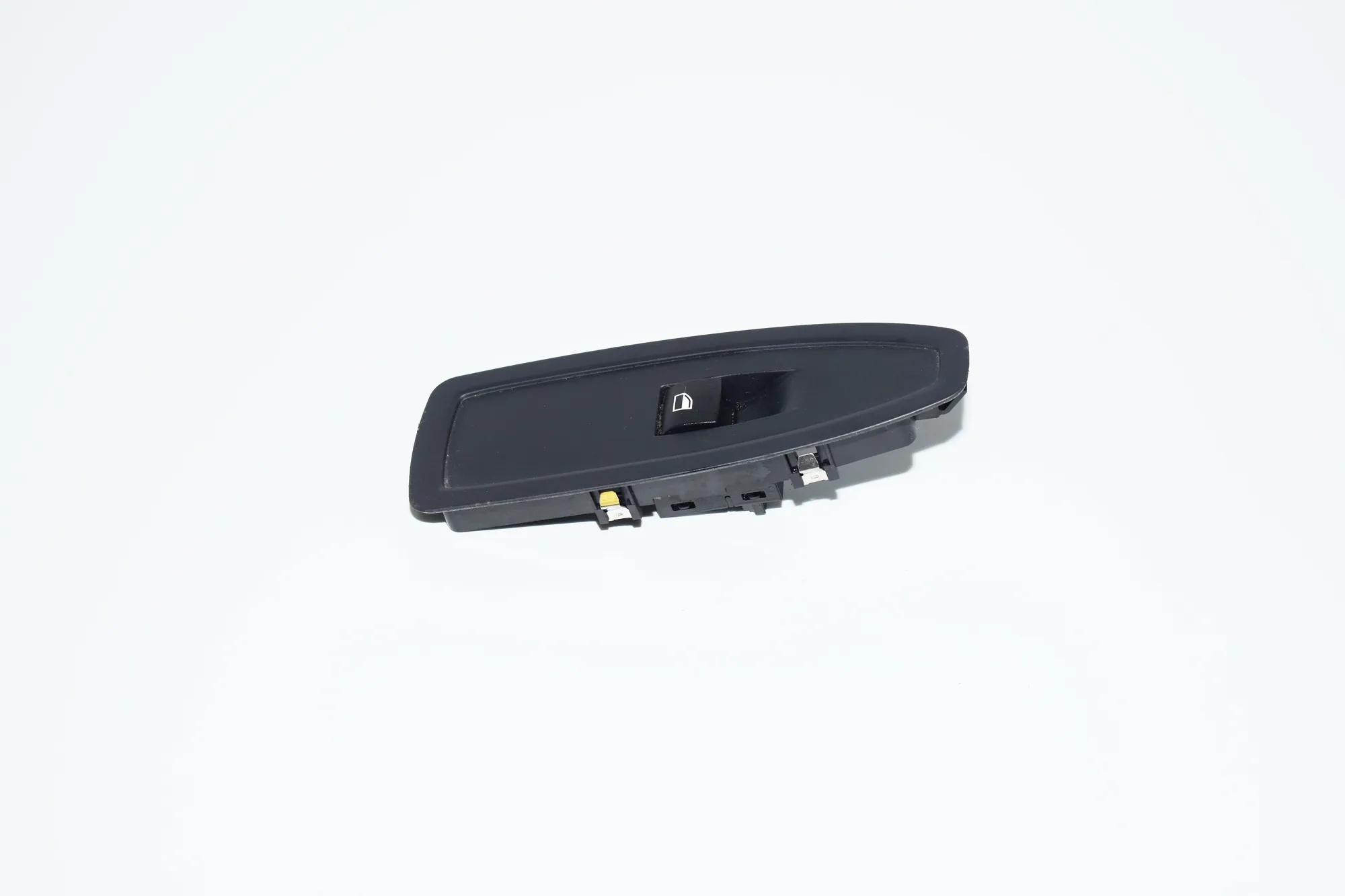 Front Left Door Window Switch – OEM 7283835 · BMW 1 (F20) 118 d 2011