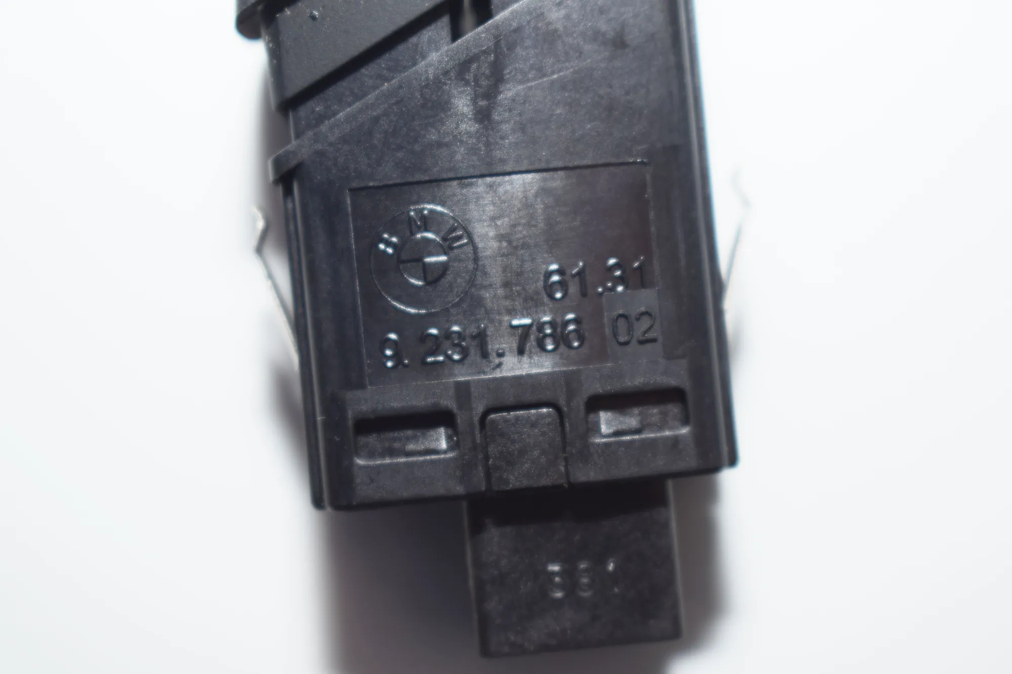 Hazard Button – OEM 9231786 · BMW 1 (F20) 118 d 2011 – 4