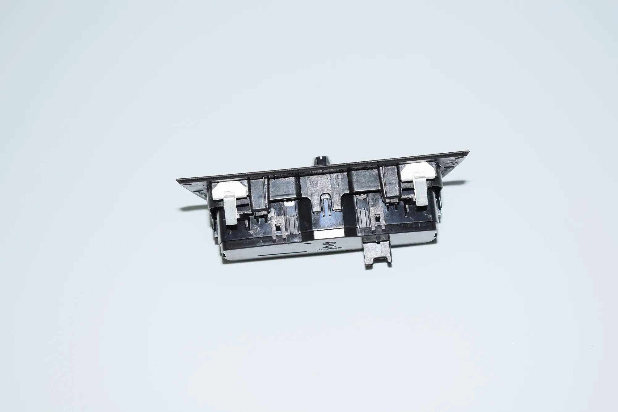 Headlight Switch Control Unit – OEM 6847506 · BMW 3 (F30, F80) BMW 3 (F30, F80) 2015 – 2