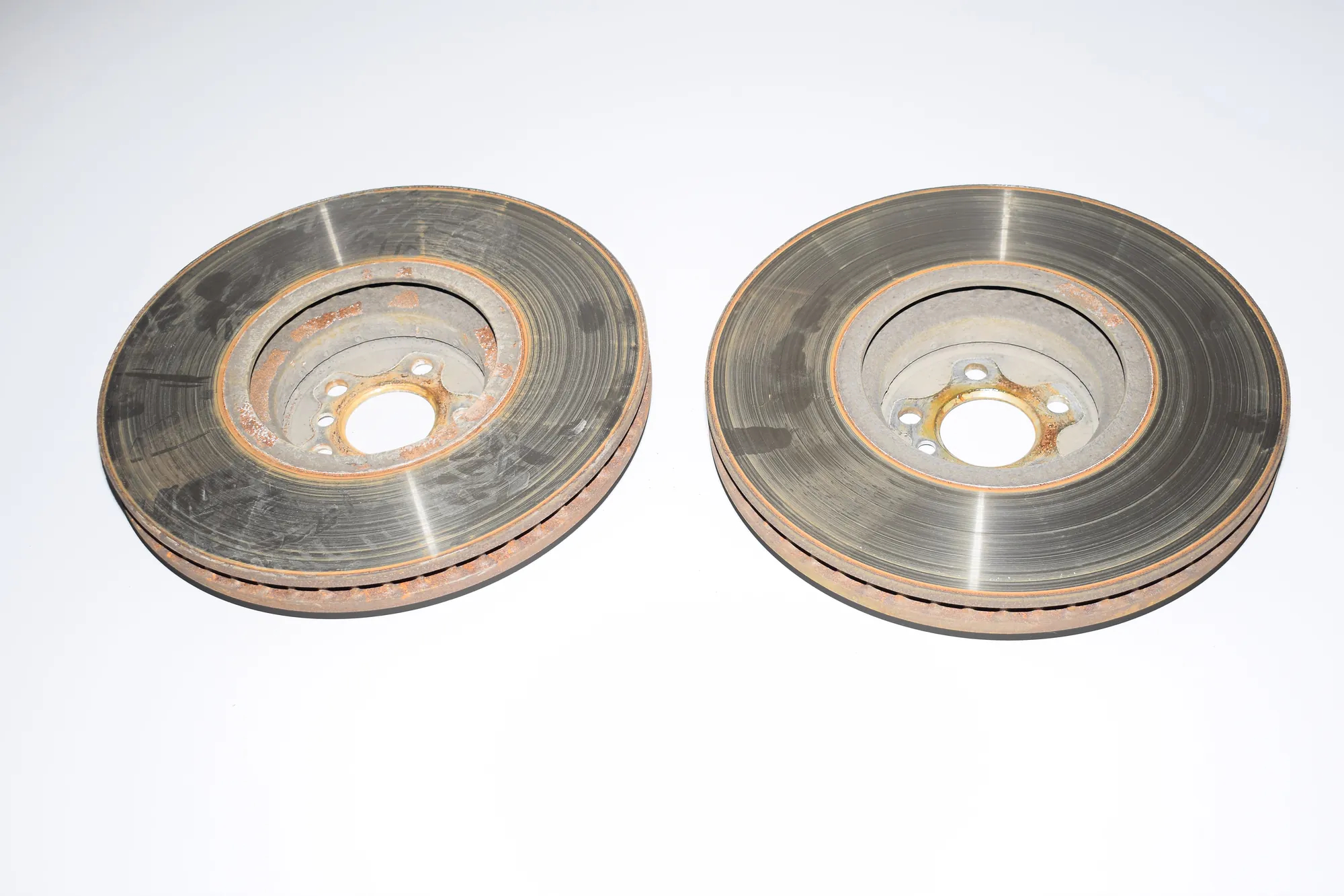 Front Right Brake Disc · BMW 7 (G11, G12) BMW 7 (G11, G12) M 760 Li xDrive 2018 – 4
