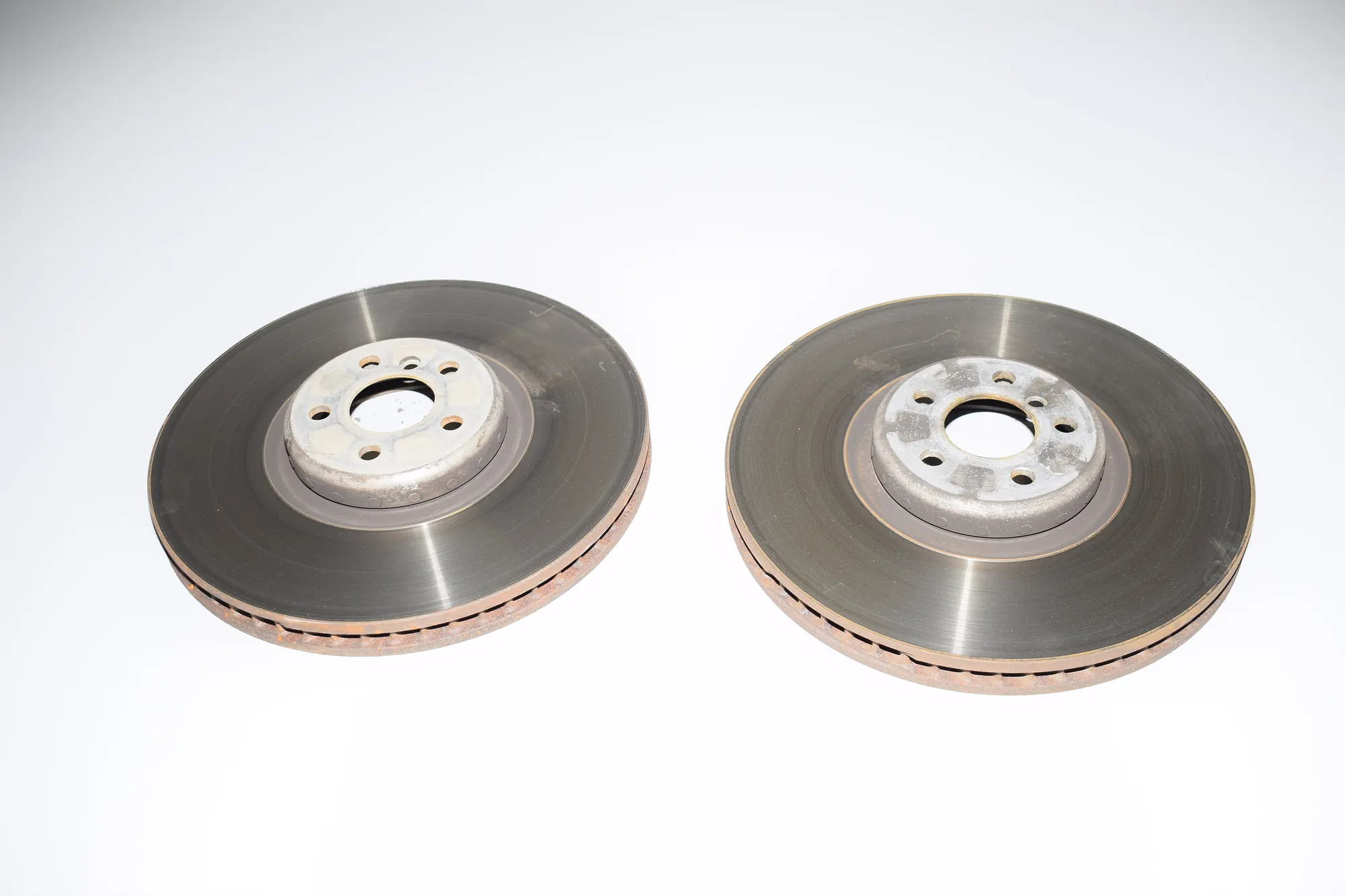 Front Right Brake Disc · BMW 7 (G11, G12) BMW 7 (G11, G12) M 760 Li xDrive 2018 – 2
