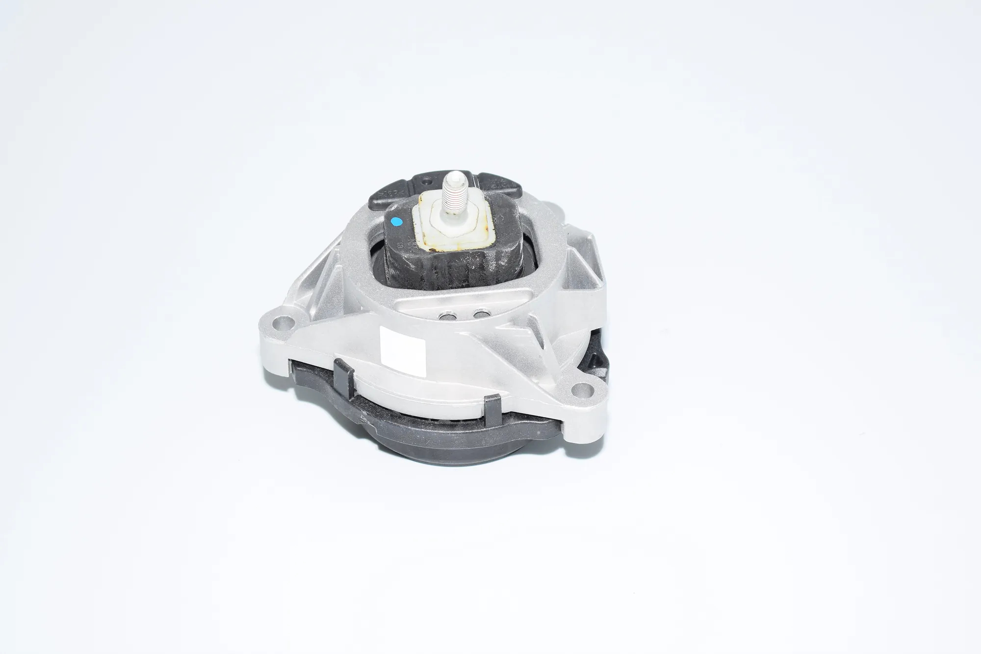 Right Side Engine Mount – OEM 6856184 · BMW 3 (F30, F80) BMW 3 (F30, F80) 2015 – 3