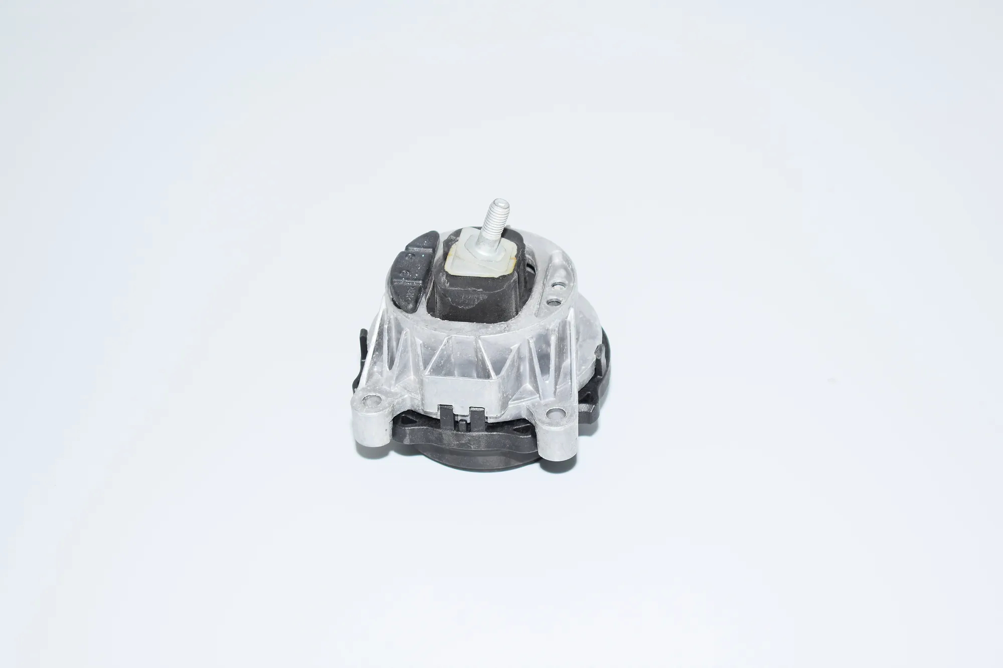 Left Side Engine Mount – OEM 6856183 · BMW 3 (F30, F80) BMW 3 (F30, F80) 2015