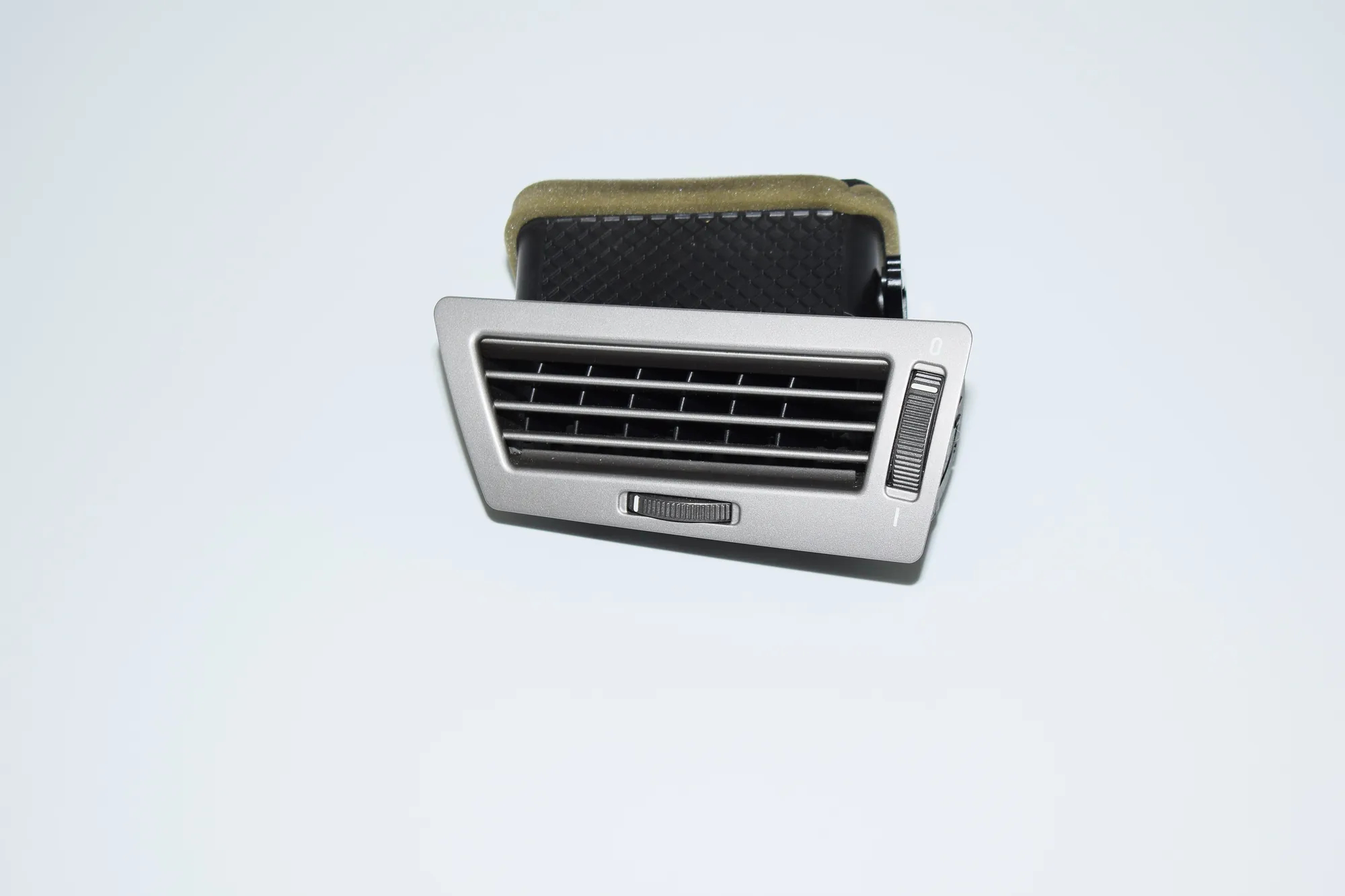 Dashboard Air Vents – OEM 6911241 · BMW 7 (E65, E66, E67) 730 Ld 2005