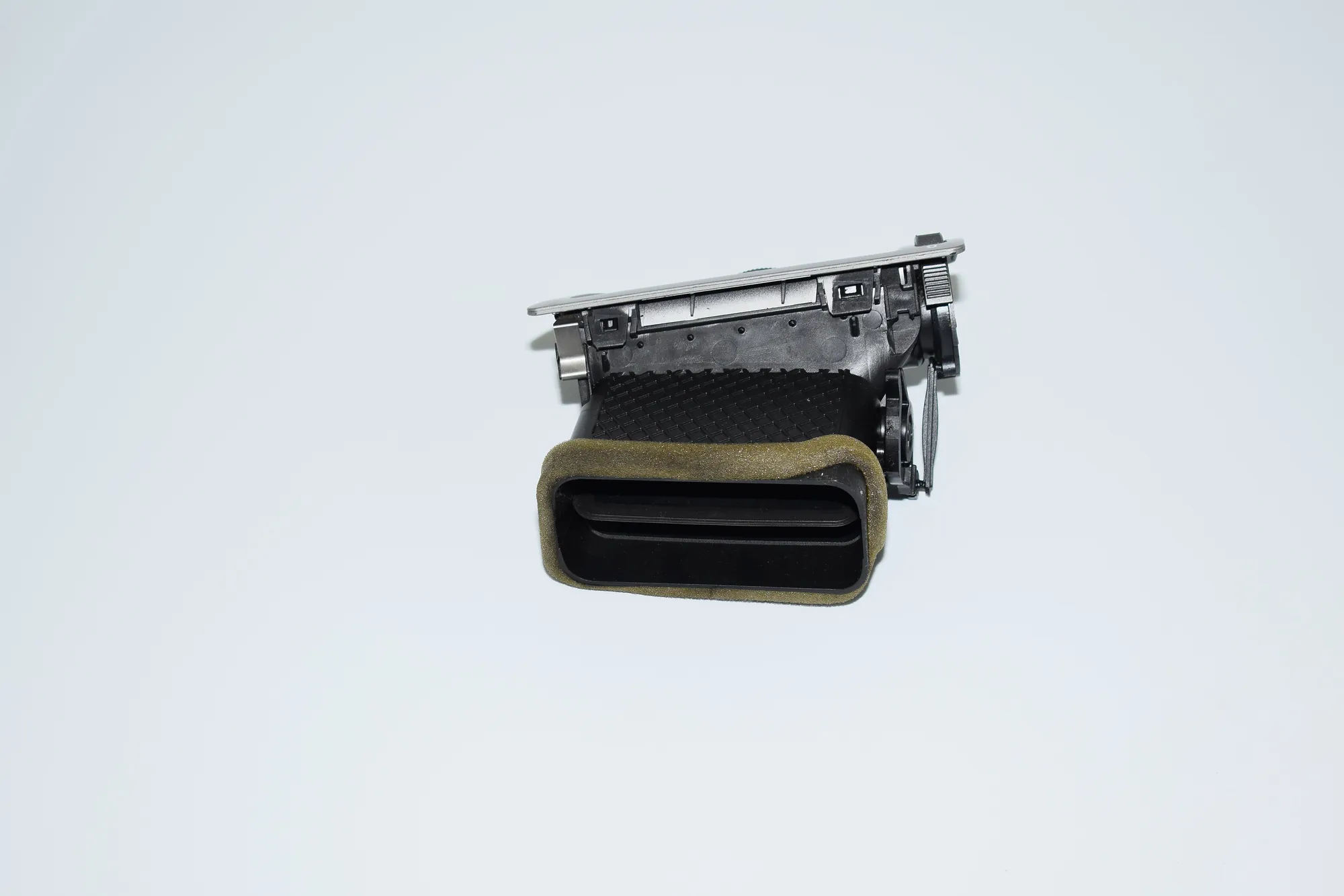 Dashboard Air Vents – OEM 6911242 · BMW 7 (E65, E66, E67) 730 Ld 2005 – 2