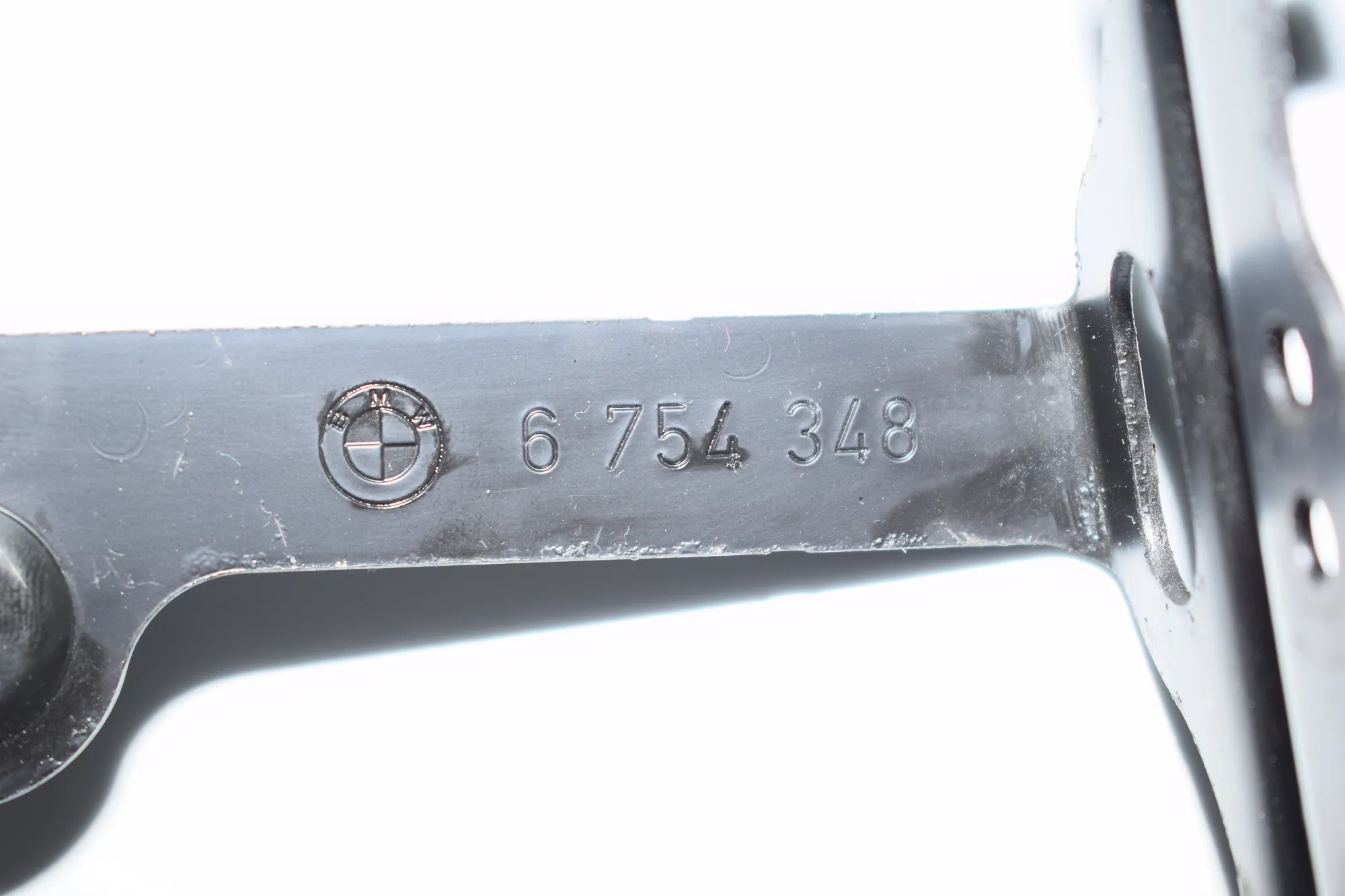 ABS Pump Holder – OEM 6754348 · BMW 7 (E65, E66, E67) 730 Ld 2005 – 4