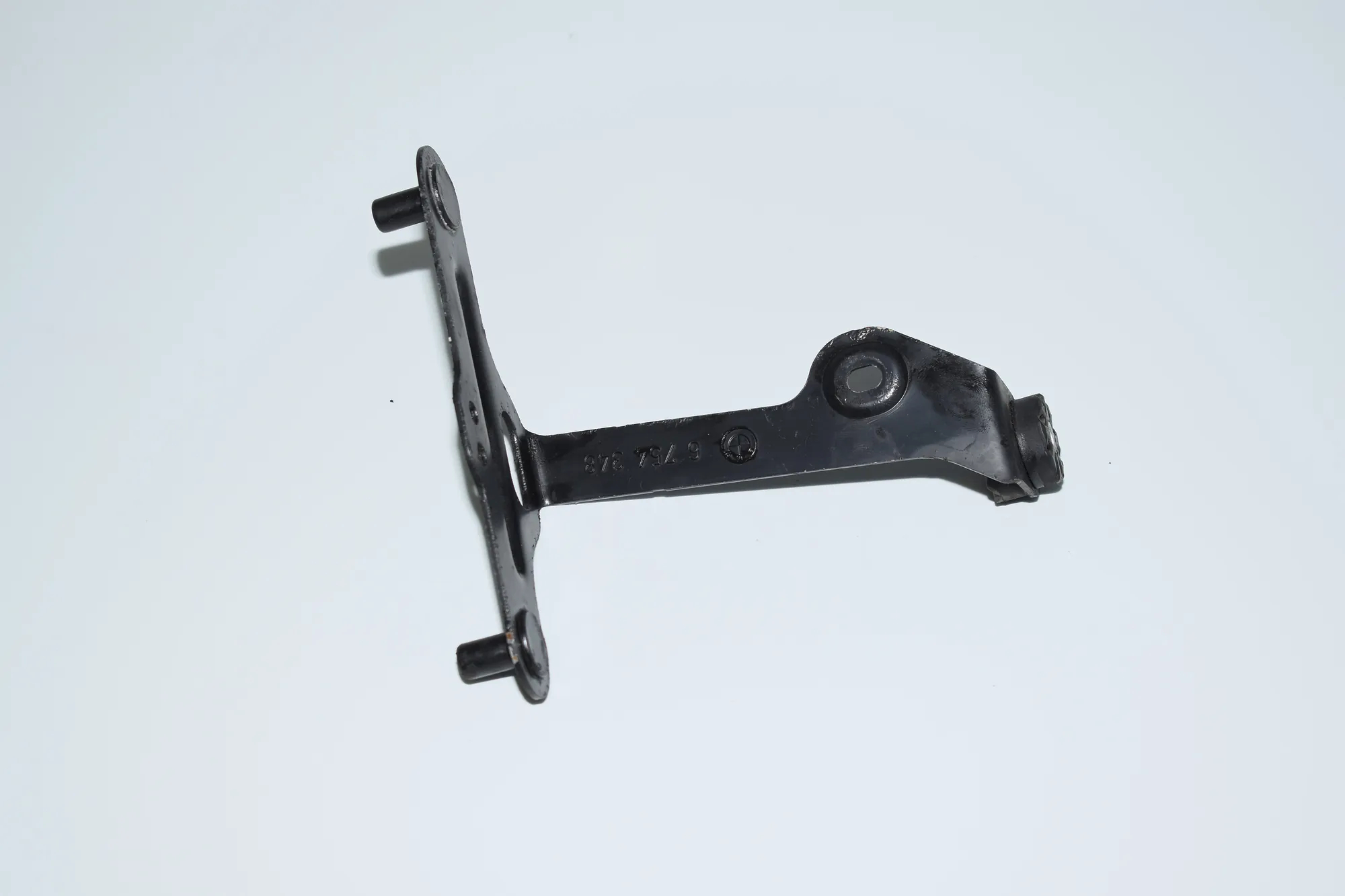 ABS Pump Holder – OEM 6754348 · BMW 7 (E65, E66, E67) 730 Ld 2005