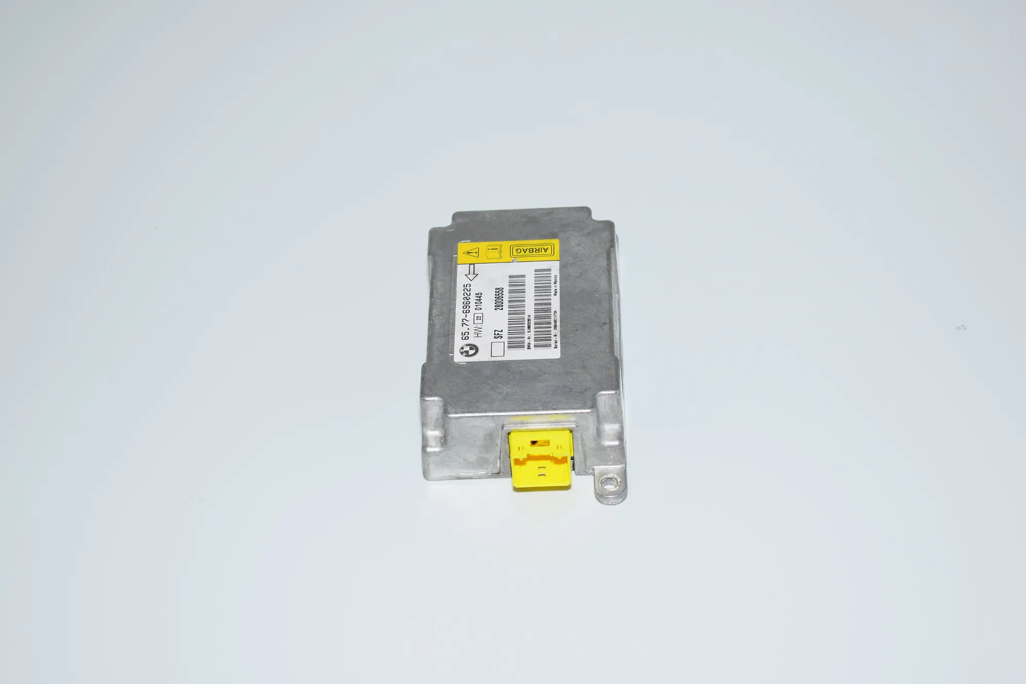 SRS Control Unit – OEM 6960225 · BMW 7 (E65, E66, E67) 730 Ld 2005