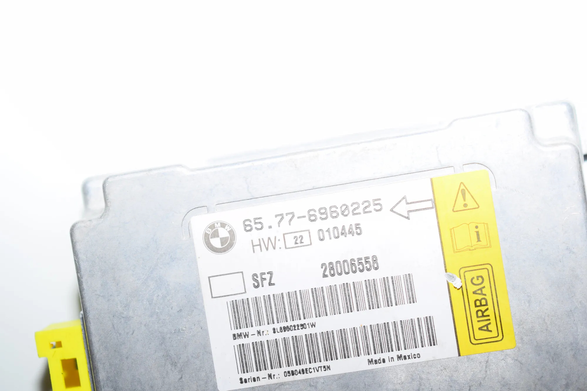 SRS Control Unit – OEM 6960225 · BMW 7 (E65, E66, E67) 730 Ld 2005 – 4