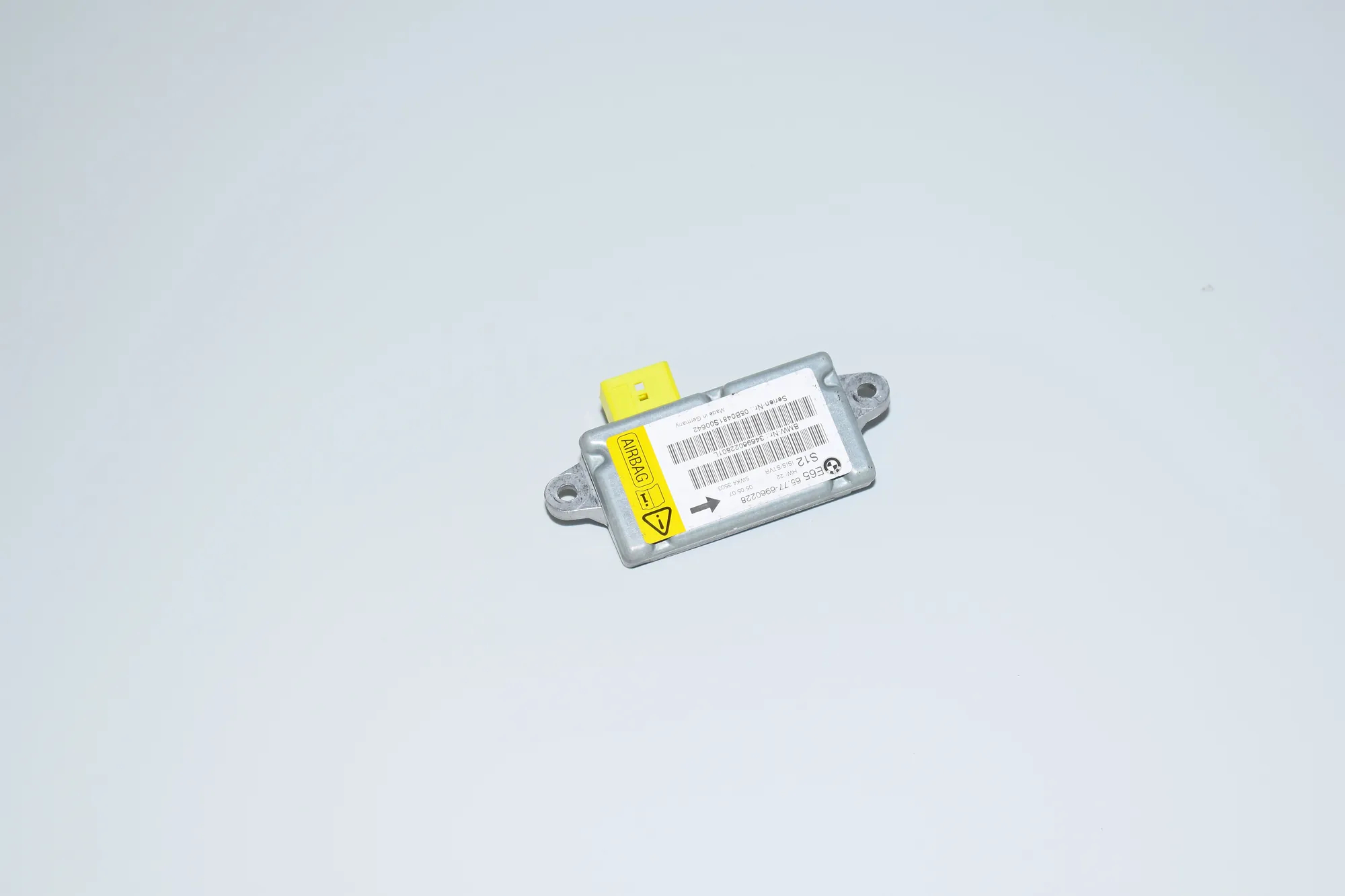 SRS Control Unit – OEM 6960228 · BMW 7 (E65, E66, E67) 730 Ld 2005 – 2