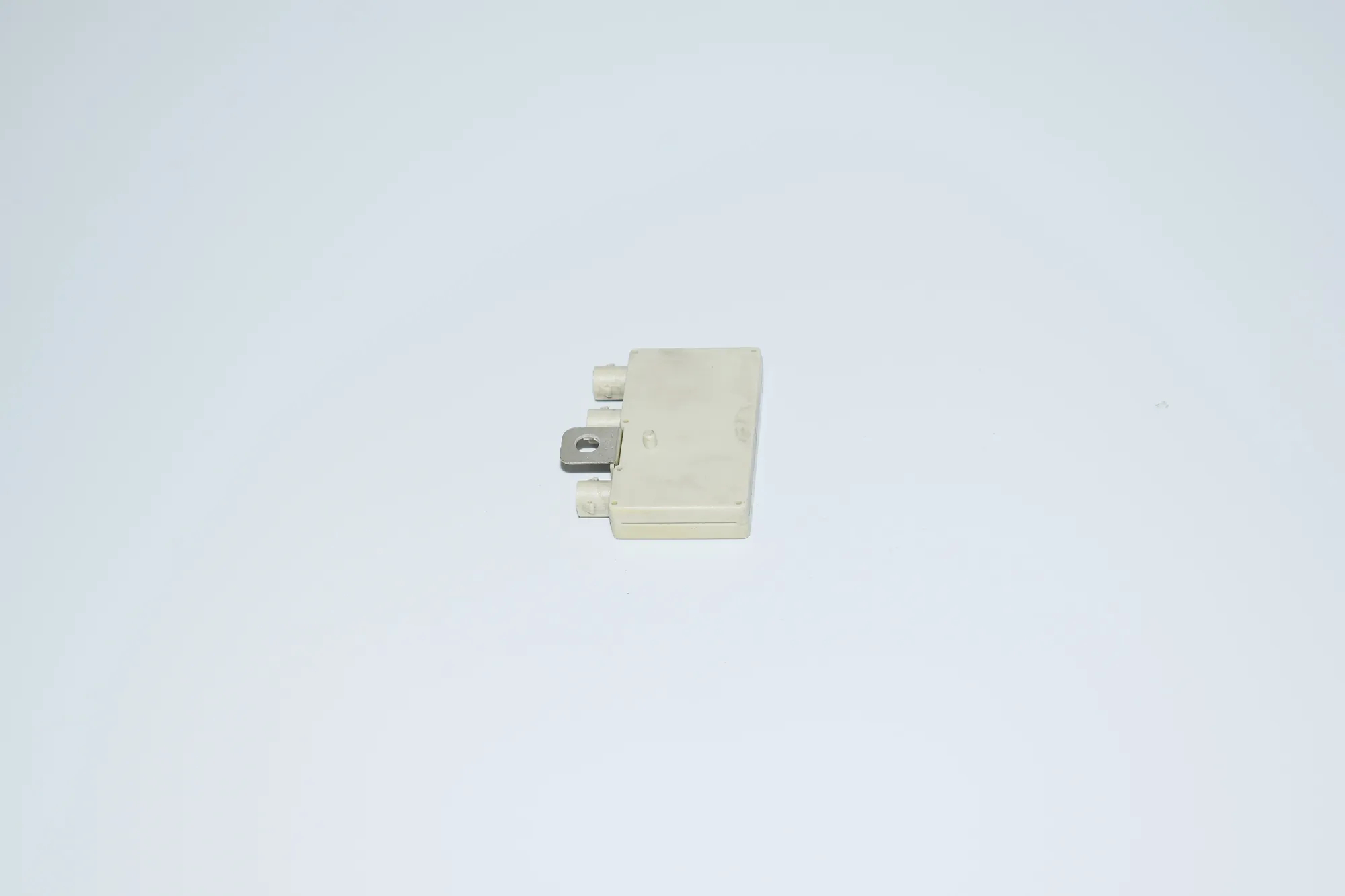 Antenna Amplifier – OEM 8368205 · BMW 7 (E65, E66, E67) 730 Ld 2005 – 3