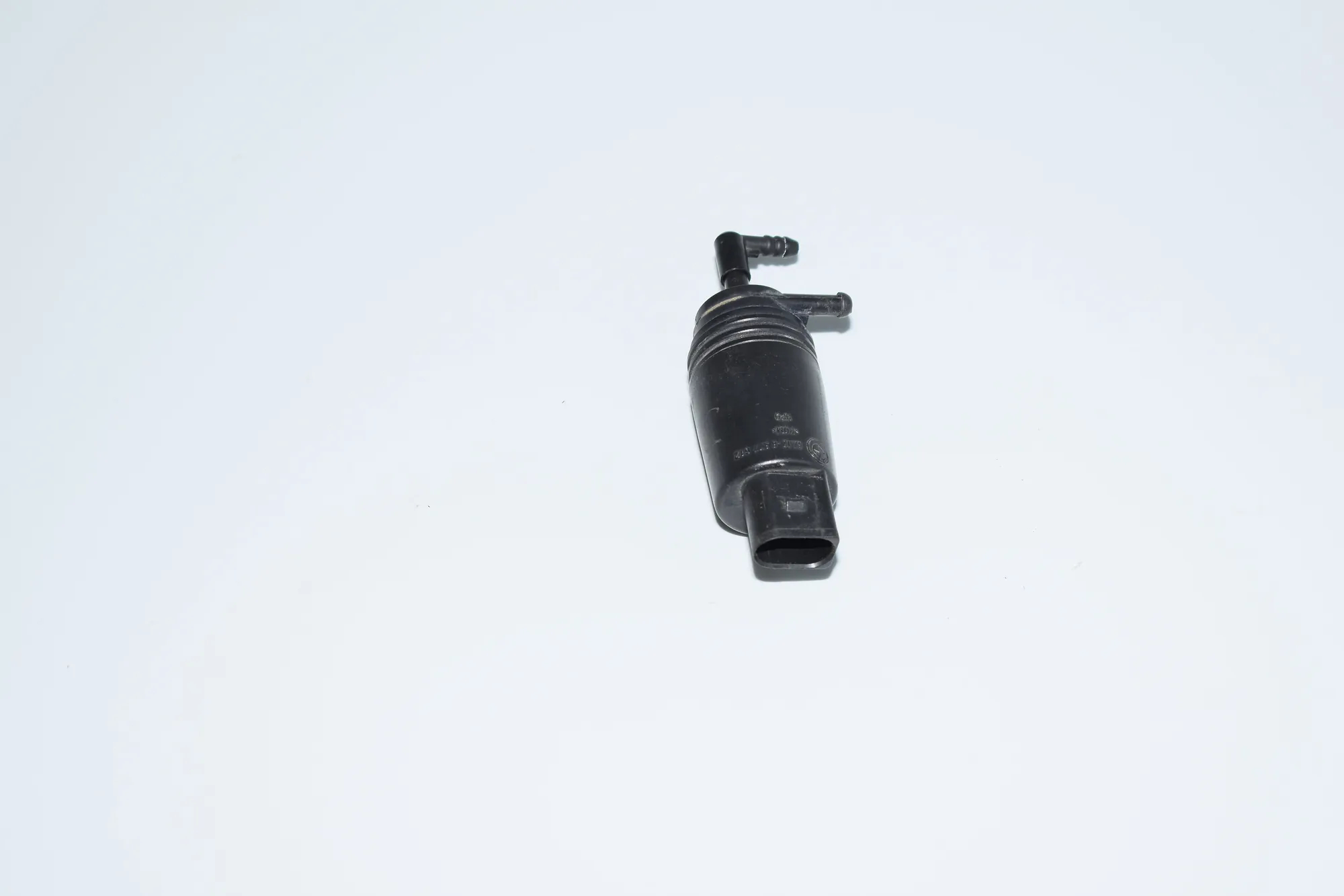 Washer Tank Motor – OEM 8377612 · BMW 3 (F30, F80) 330 d xDrive 2014