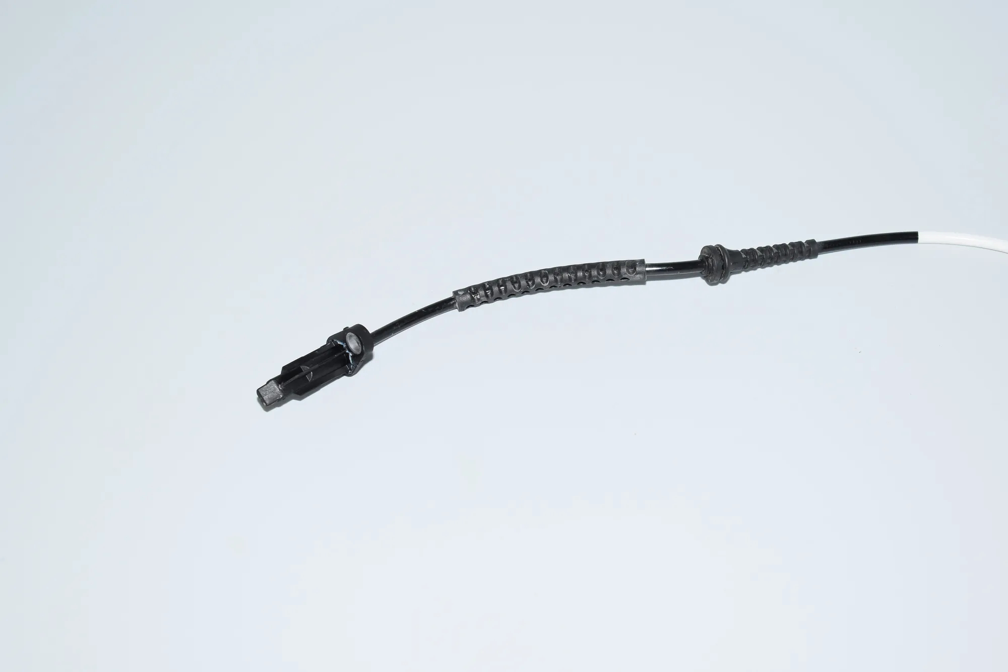 Front Left ABS Sensor – OEM 6865794 · BMW i3 (I01) BMW i3 (I01) 2019 – 3