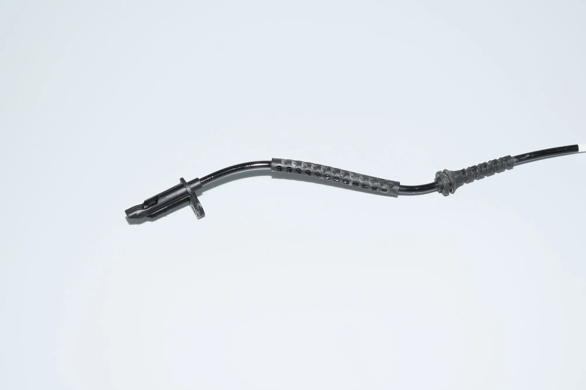 Front Right ABS Sensor – OEM 6865794 · BMW i3 (I01) BMW i3 (I01) 2019 – 3