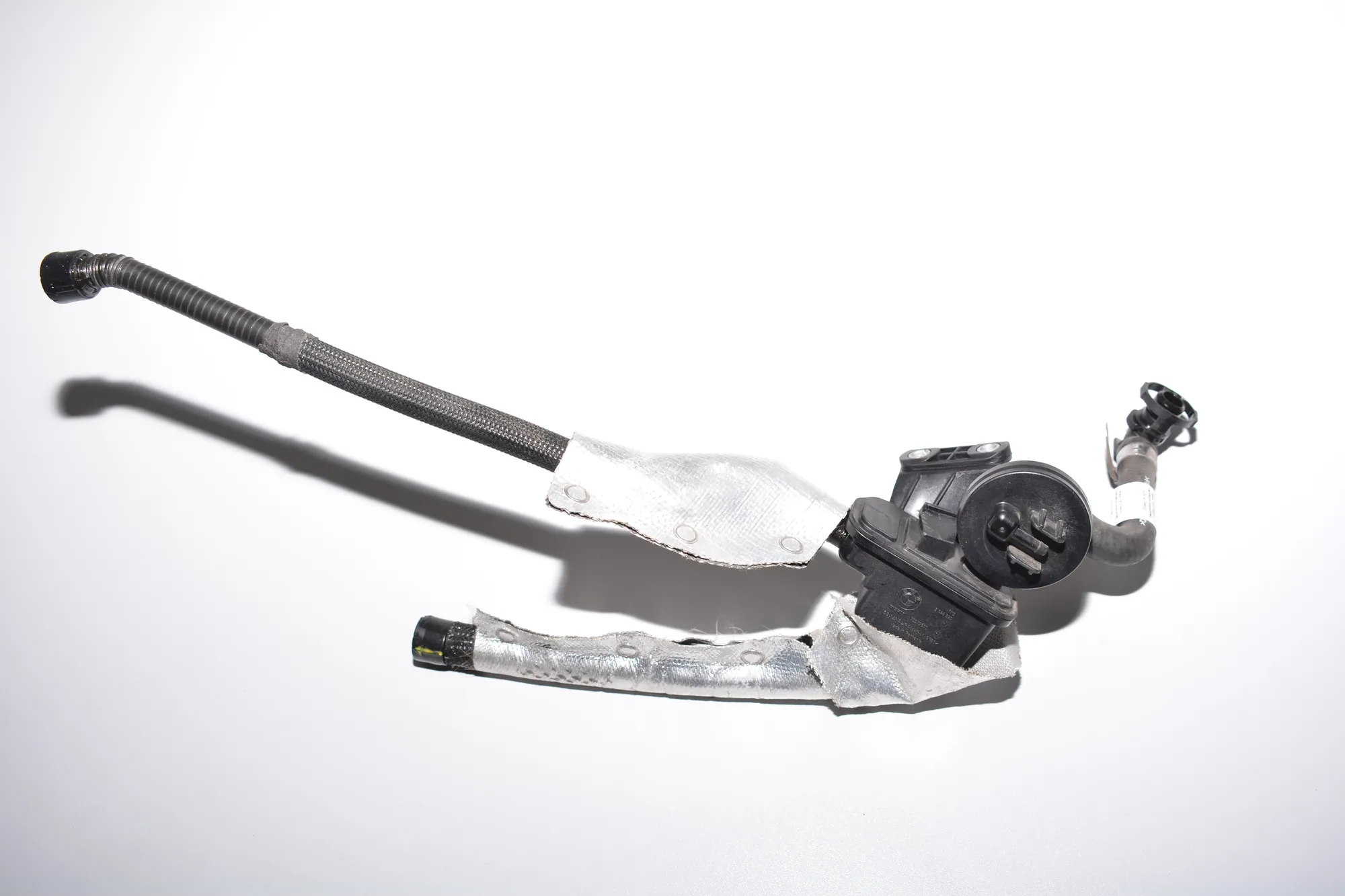 Other Engine Compartment Parts – OEM 8544835 · BMW i3 (I01) Hybrid 2016