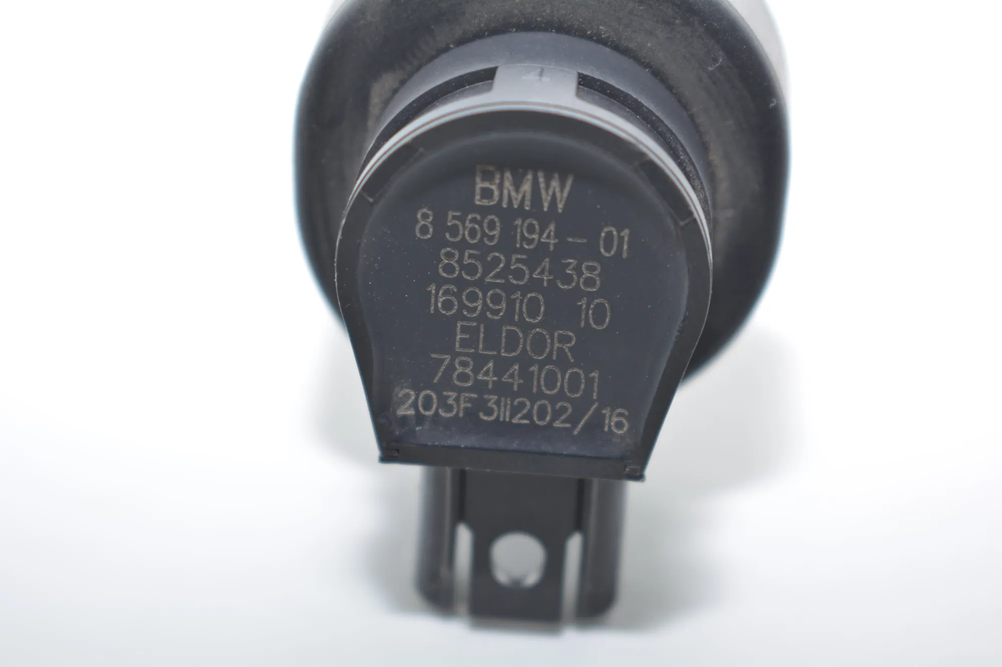 High Voltage Ignition Coil – OEM 8569194 · BMW i3 (I01) Hybrid 2016 – 4