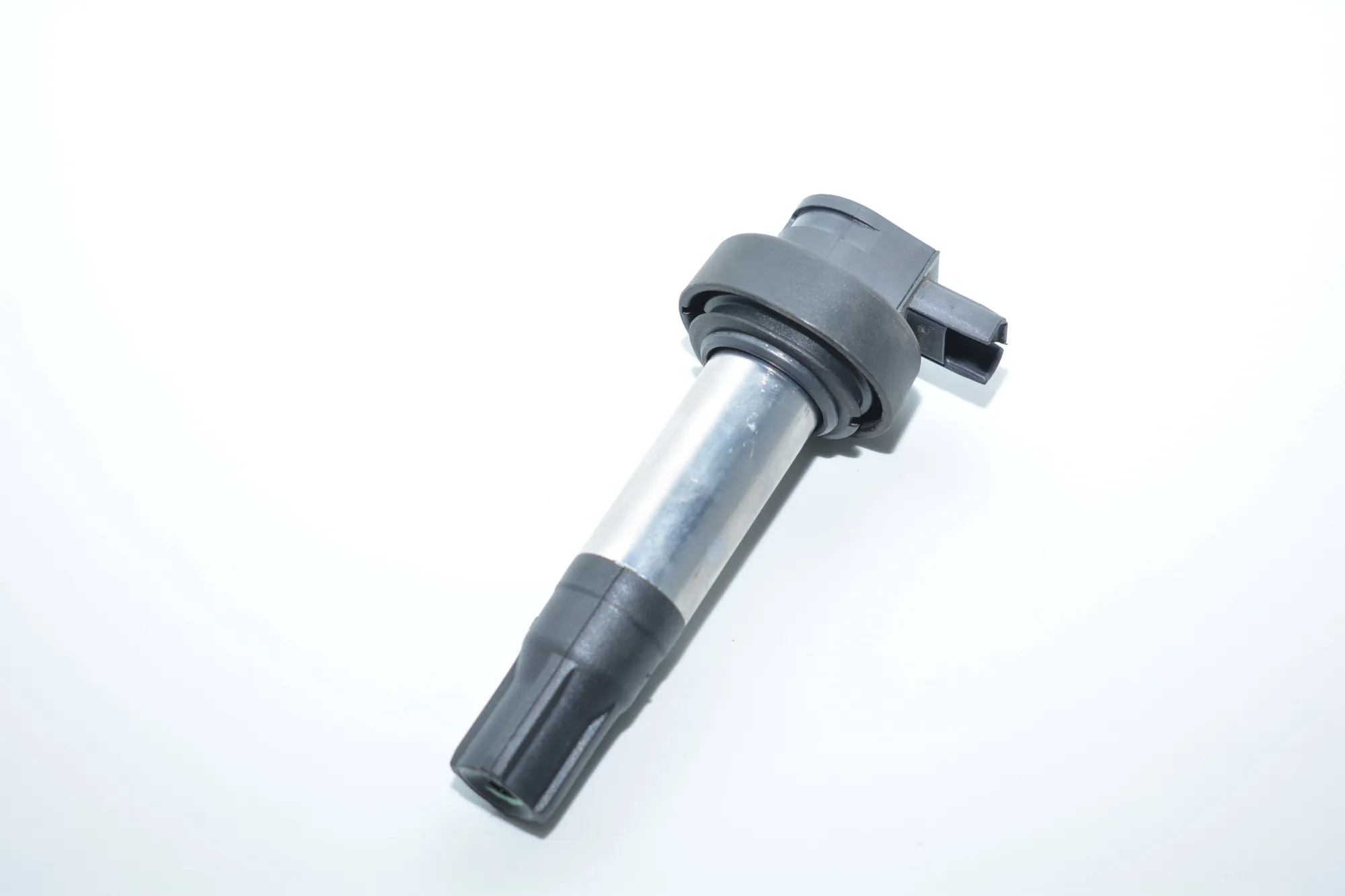 High Voltage Ignition Coil – OEM 8569194 · BMW i3 (I01) Hybrid 2016