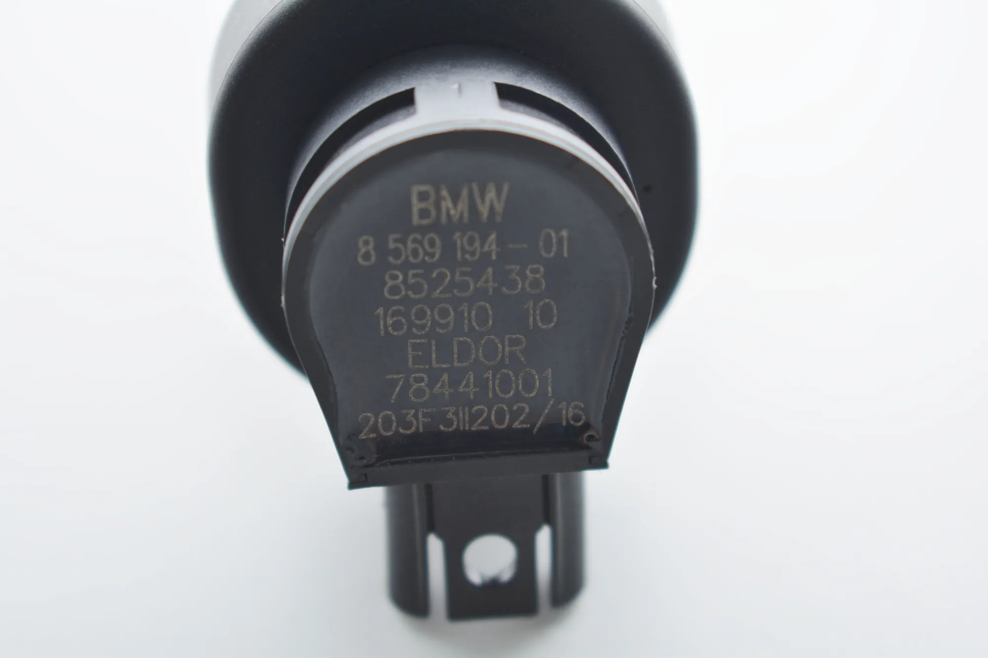 High Voltage Ignition Coil – OEM 8569194 · BMW i3 (I01) Hybrid 2016 – 4