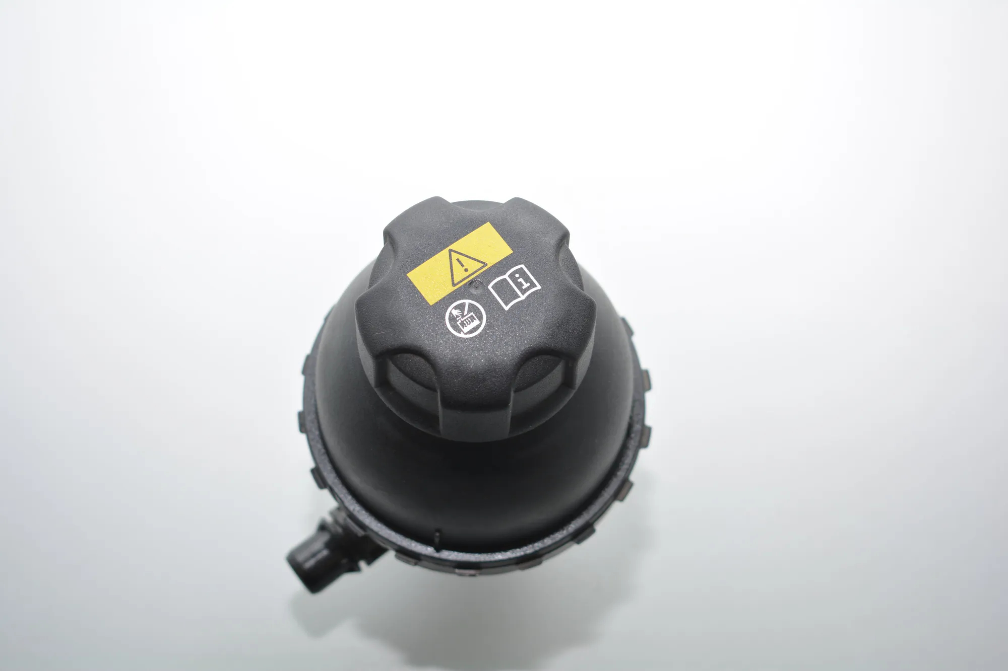 Expansion Tank – OEM 7604431 · BMW i3 (I01) Hybrid 2016