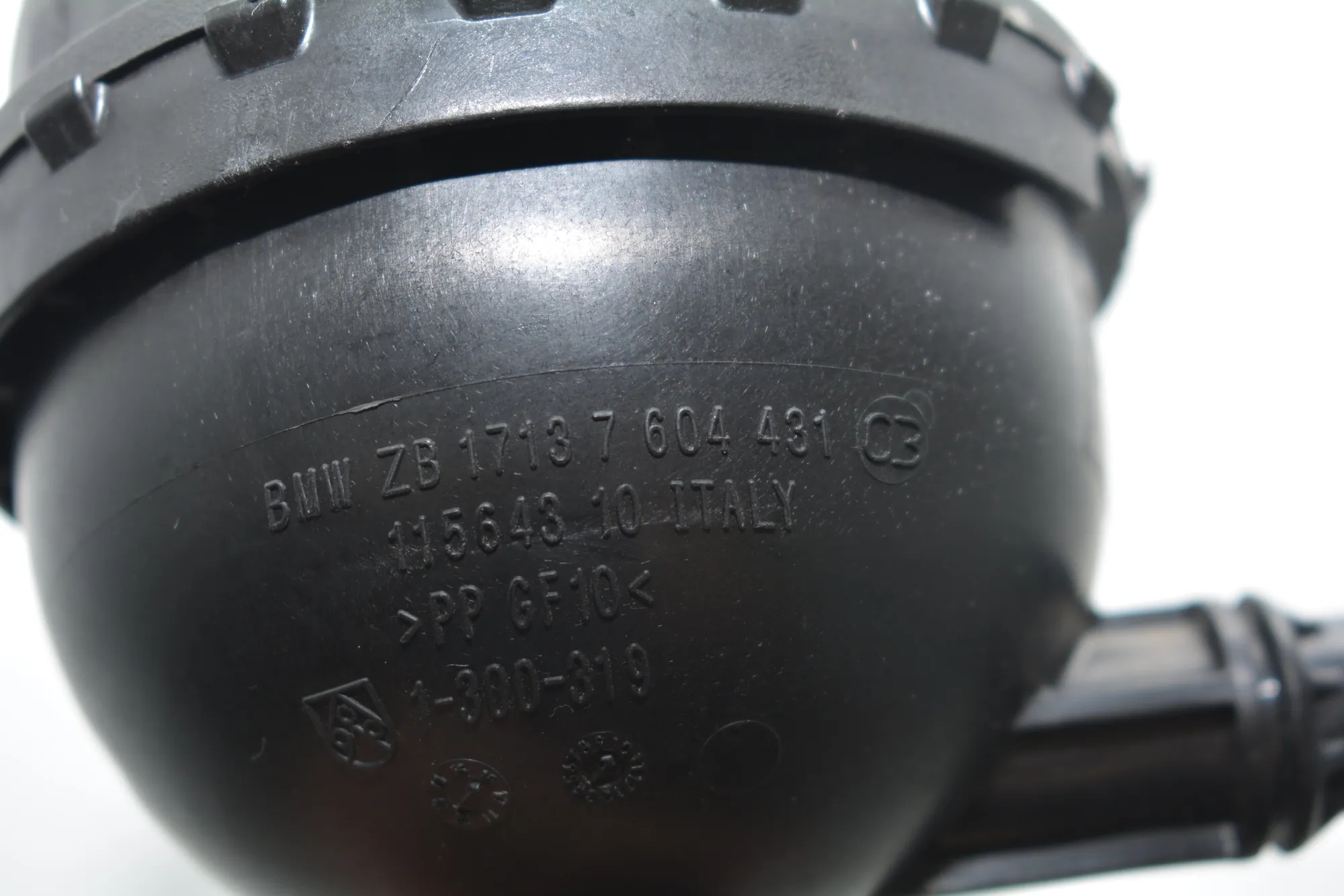 Expansion Tank – OEM 7604431 · BMW i3 (I01) Hybrid 2016 – 5
