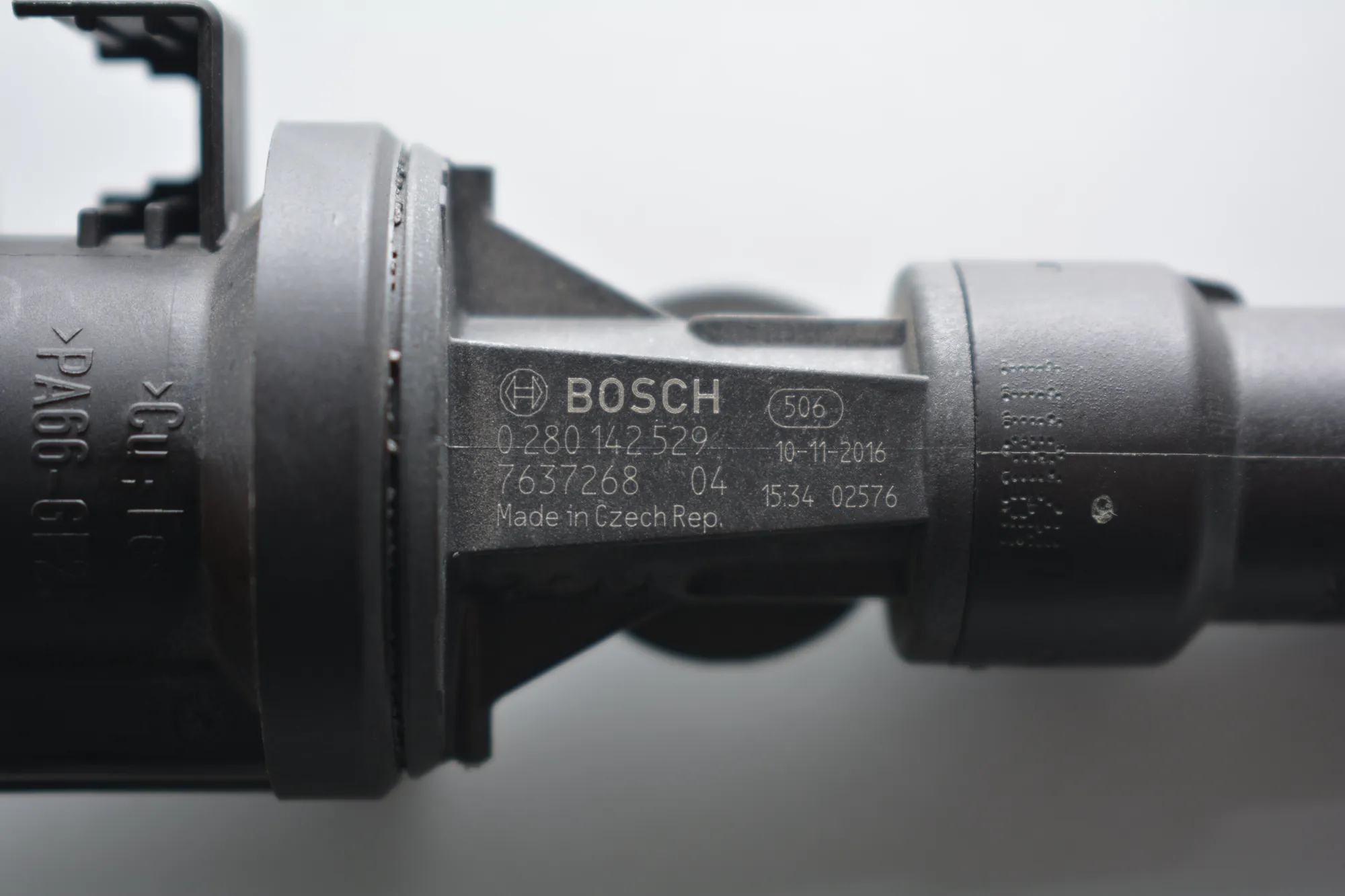Vacuum Valve – OEM 7637268 · BMW i3 (I01) Hybrid 2016 – 5