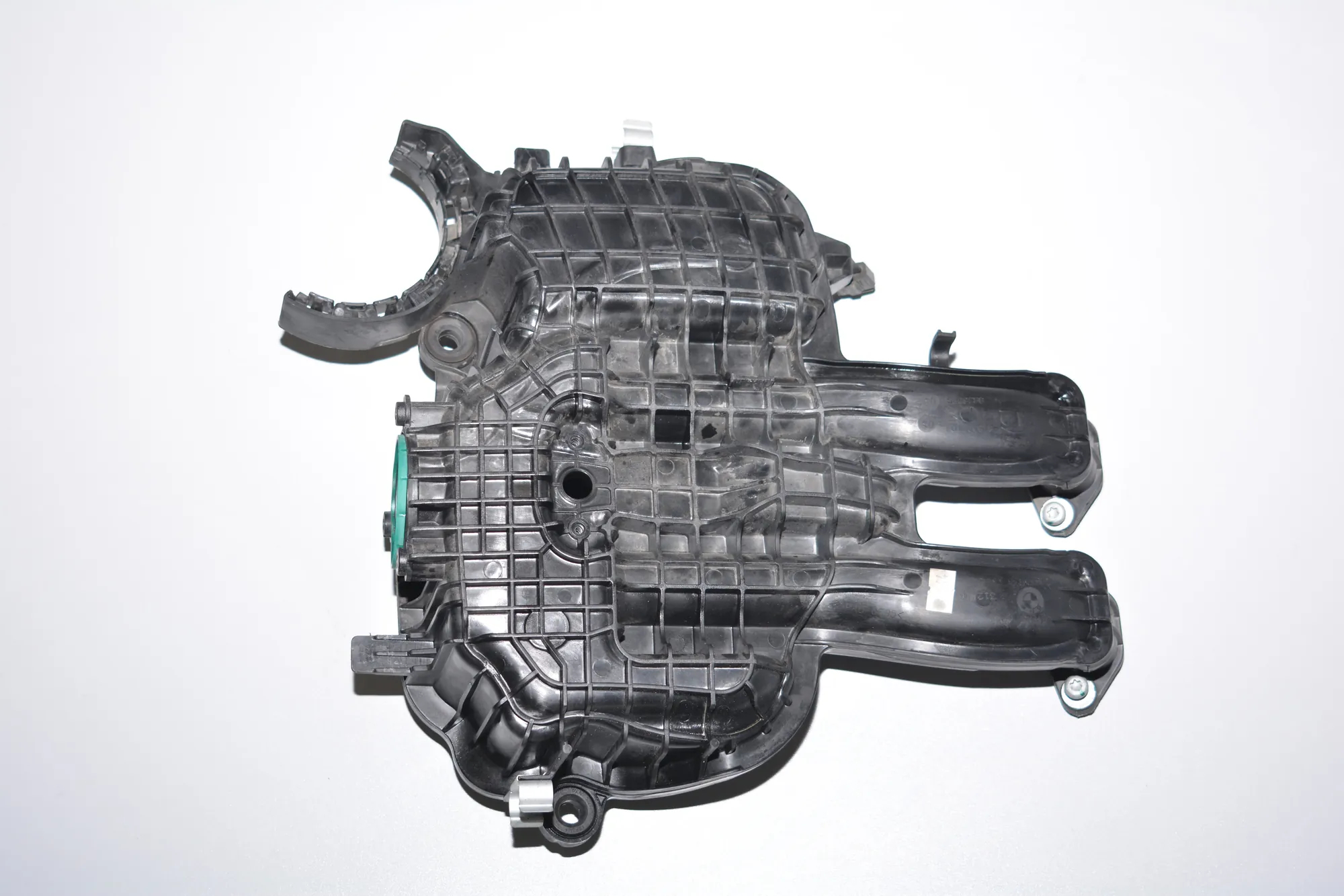 Intake Manifold – OEM 8530103 · BMW i3 (I01) Hybrid 2016 – 2