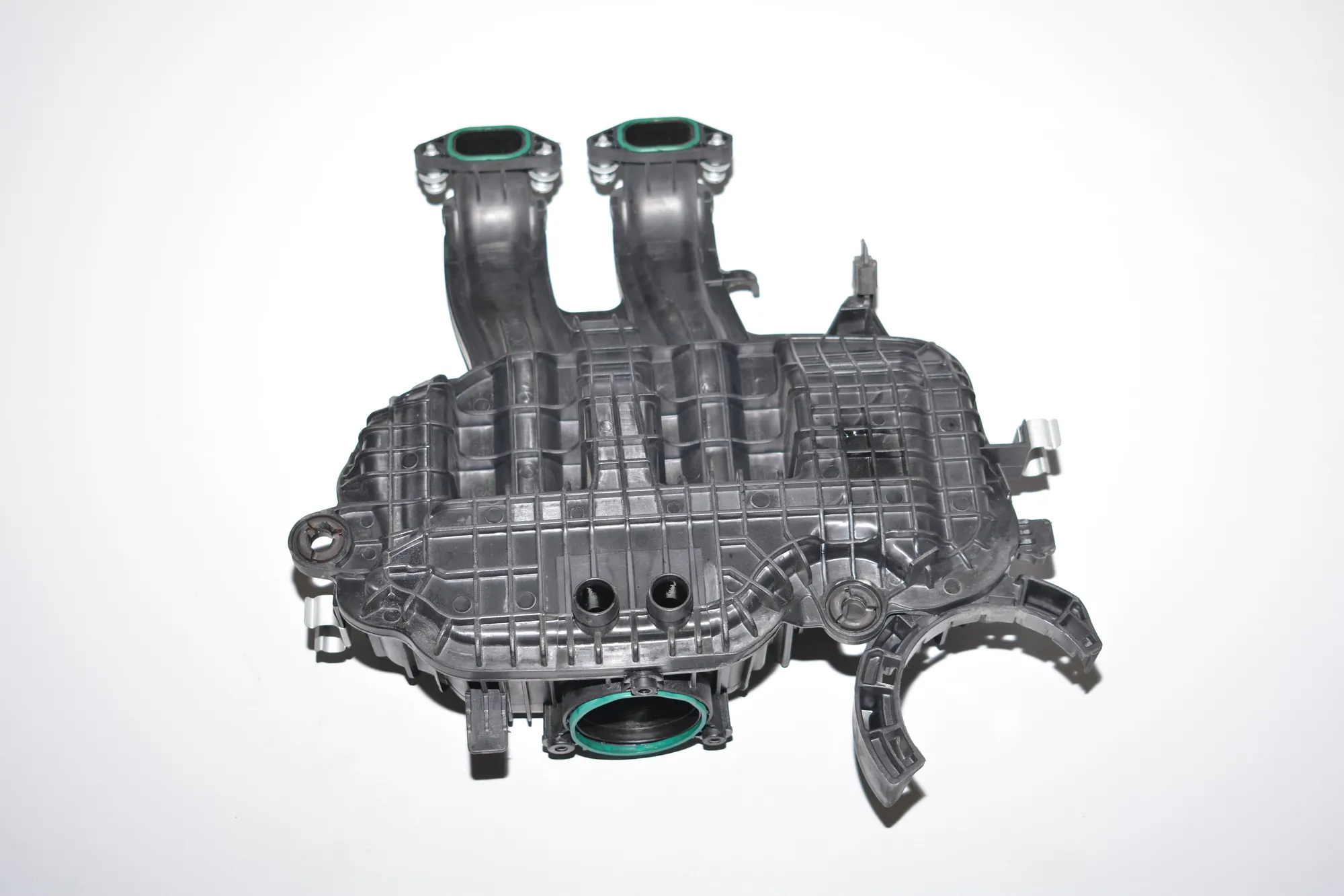 Intake Manifold – OEM 8530103 · BMW i3 (I01) Hybrid 2016 – 5