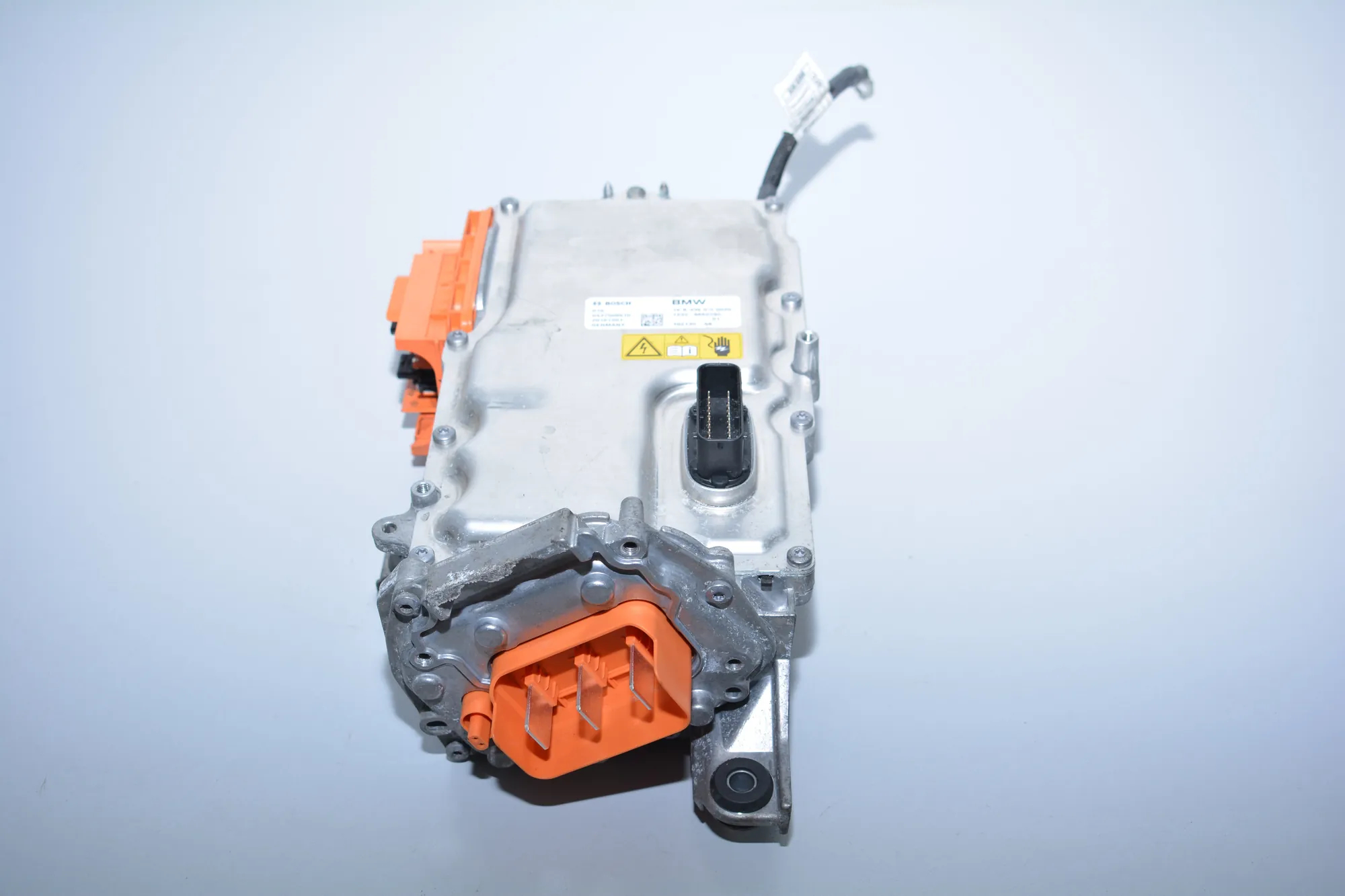 Other Control Units – OEM 0437508610 · BMW i3 (I01) Hybrid 2016 – 3