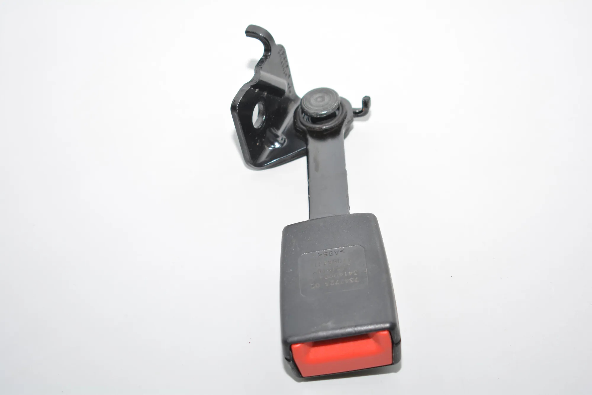 Rear Right Seat Buckle – OEM 7347726 · BMW i3 (I01) Hybrid 2016