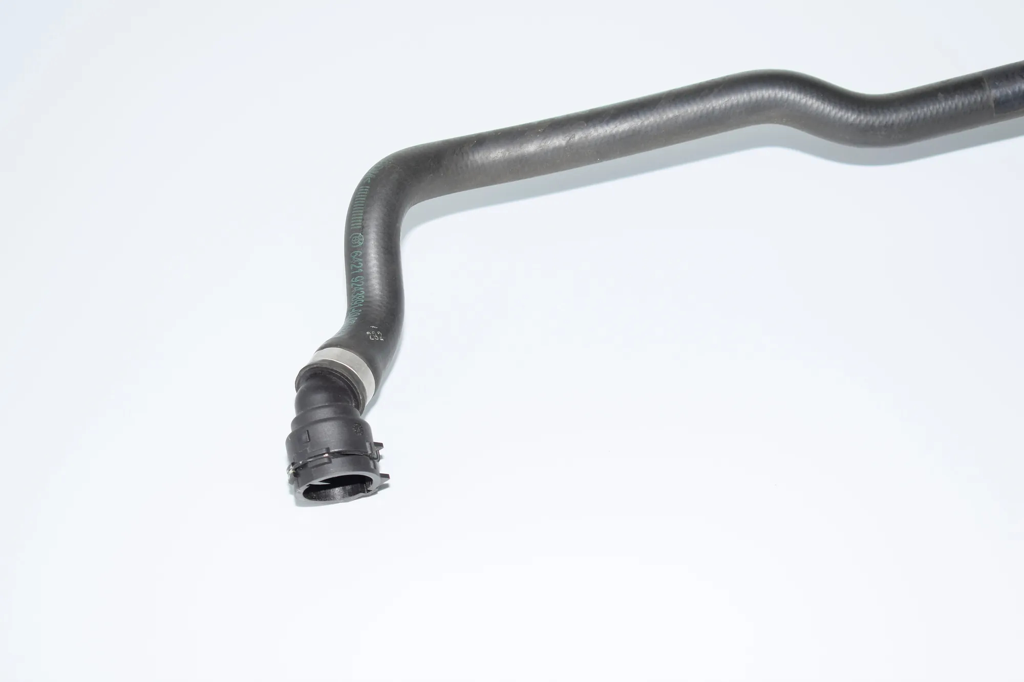 Pipe Hose – OEM 9243891 · BMW 3 (F30, F80) 330 d xDrive 2014 – 2