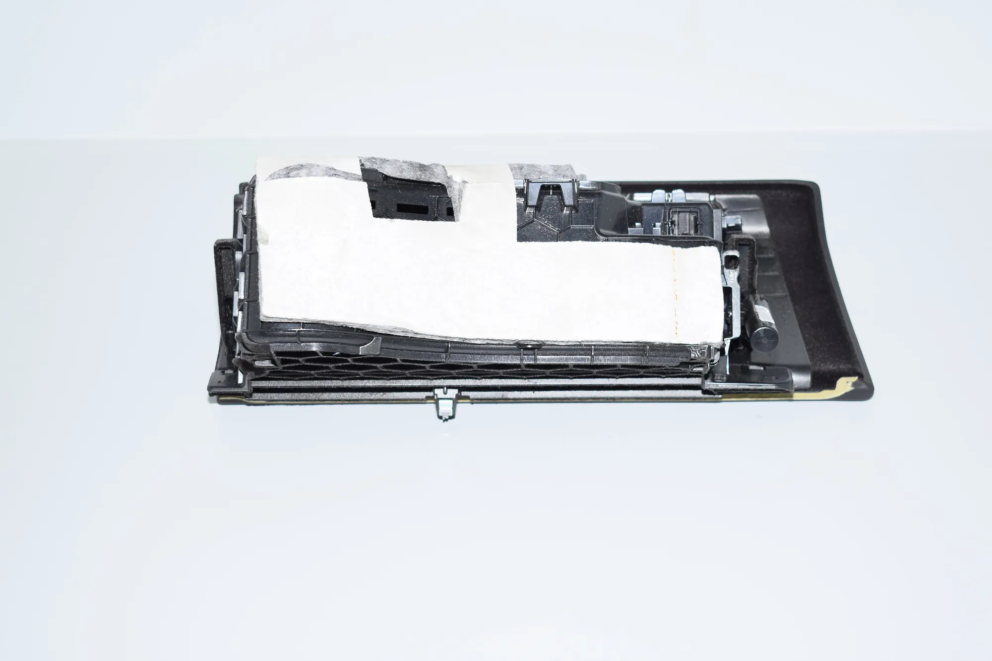 Glove Compartment – OEM 9228284 · BMW 3 (F30, F80) 330 d xDrive 2014 – 3