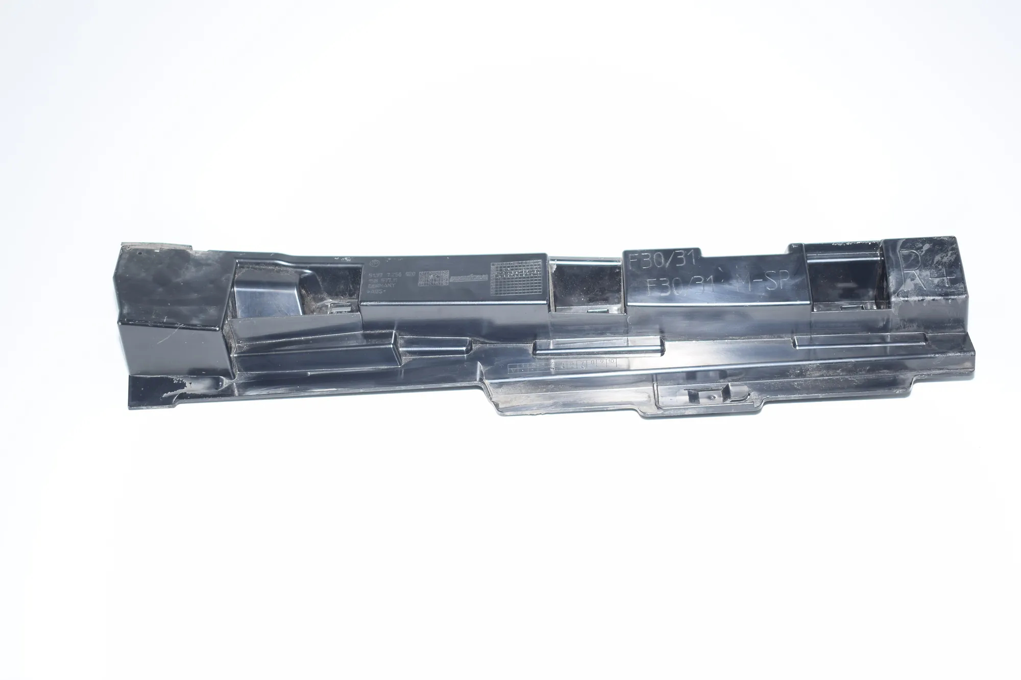 Sideskirt Bracket – OEM 7256920 · BMW 3 (F30, F80) 330 d xDrive 2014