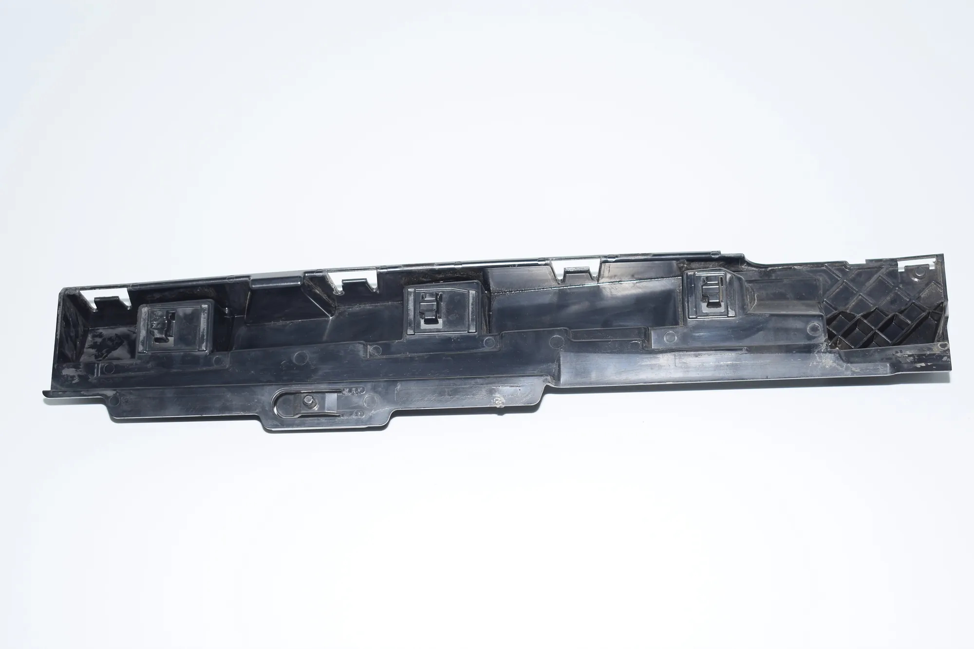 Sideskirt Bracket – OEM 7256920 · BMW 3 (F30, F80) 330 d xDrive 2014 – 3