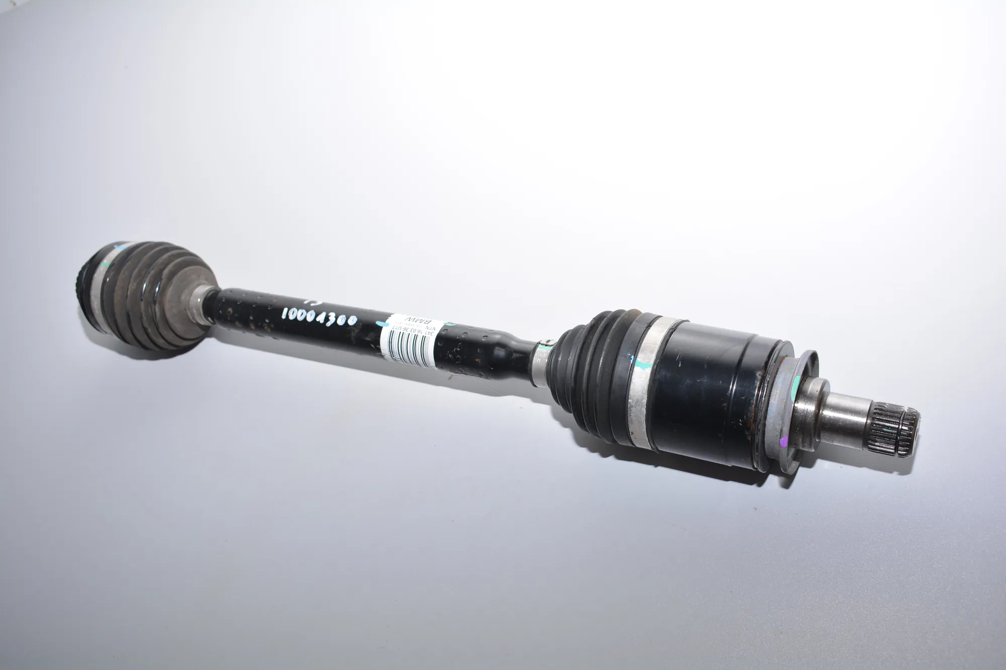 Rear Left Driveshaft – OEM 7641213 · BMW i3 (I01) Hybrid 2016 – 2