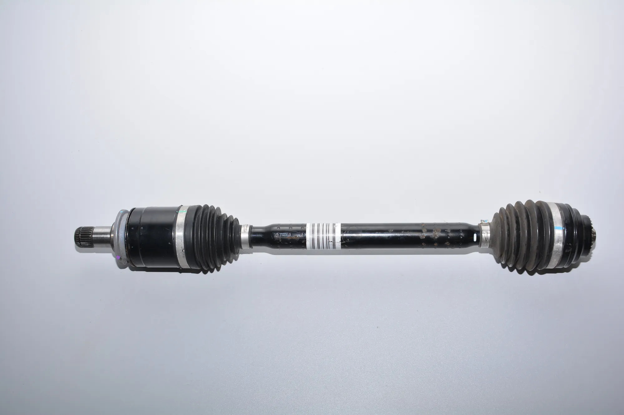 Rear Left Driveshaft – OEM 7641213 · BMW i3 (I01) Hybrid 2016 – 3